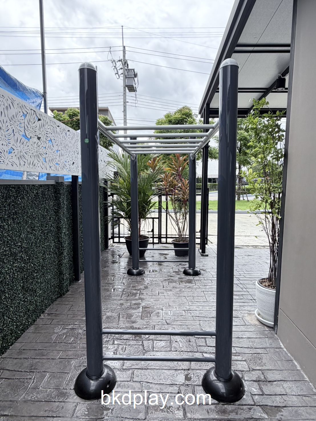 เครื่องออกกำลังกายกลางแจ้ง ชุดอุปกรณ์ บริหารแขน หน้าอก หัวไหล่ แบบบาร์โหน เหนือศรีษะ สำหรับผู้ใหญ่ เด็กโตเล่นได้ ลานกีฬา อเนกประสงค์ สนามกีฬา ผลิตในไทย 10-20 วัน