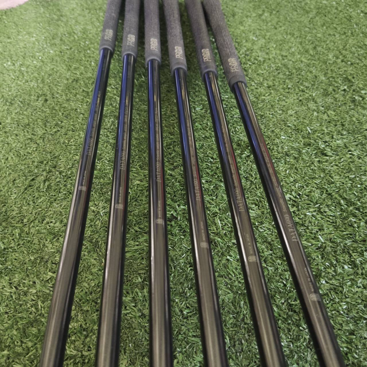 ชุดเหล็ก PRGR 905 เทคโนโลยี SPEED RIONS ช่วยให้หน้าไม้ ดีดเด้ง ตีง่าย ลูกพุ่งสูง ลดการสไลซ์-ฮุค