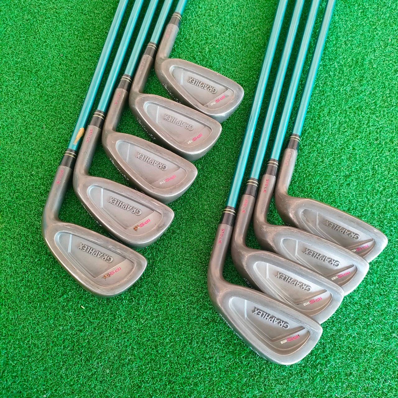**ไม้กอล์ฟสำหรับผู้หญิง** ชุดเหล็ก YONEX GRAPHLEX LADY มีเหล็ก 3-9 เเละ PW SW ก้าน YONEX GP300 FLEX L MADE IN JAPAN