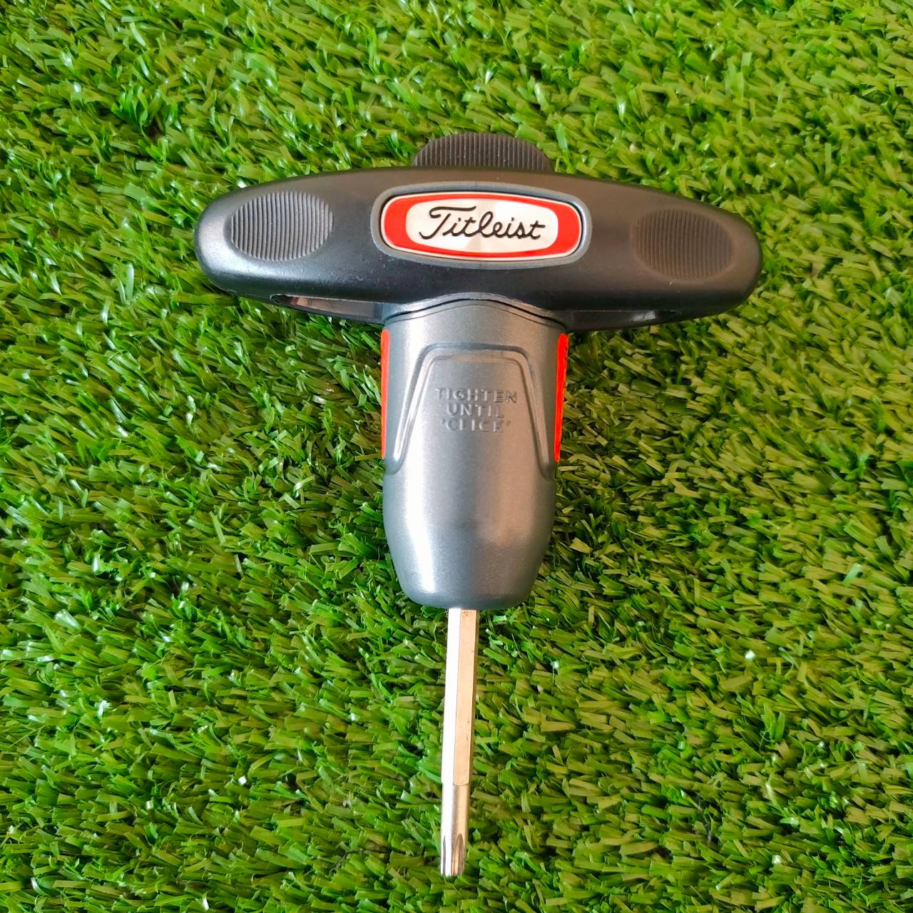 ตัวไข TITLELIST มือสอง พร้อมกระเป๋าครับ สภาพไม่ได้ใช้เลย