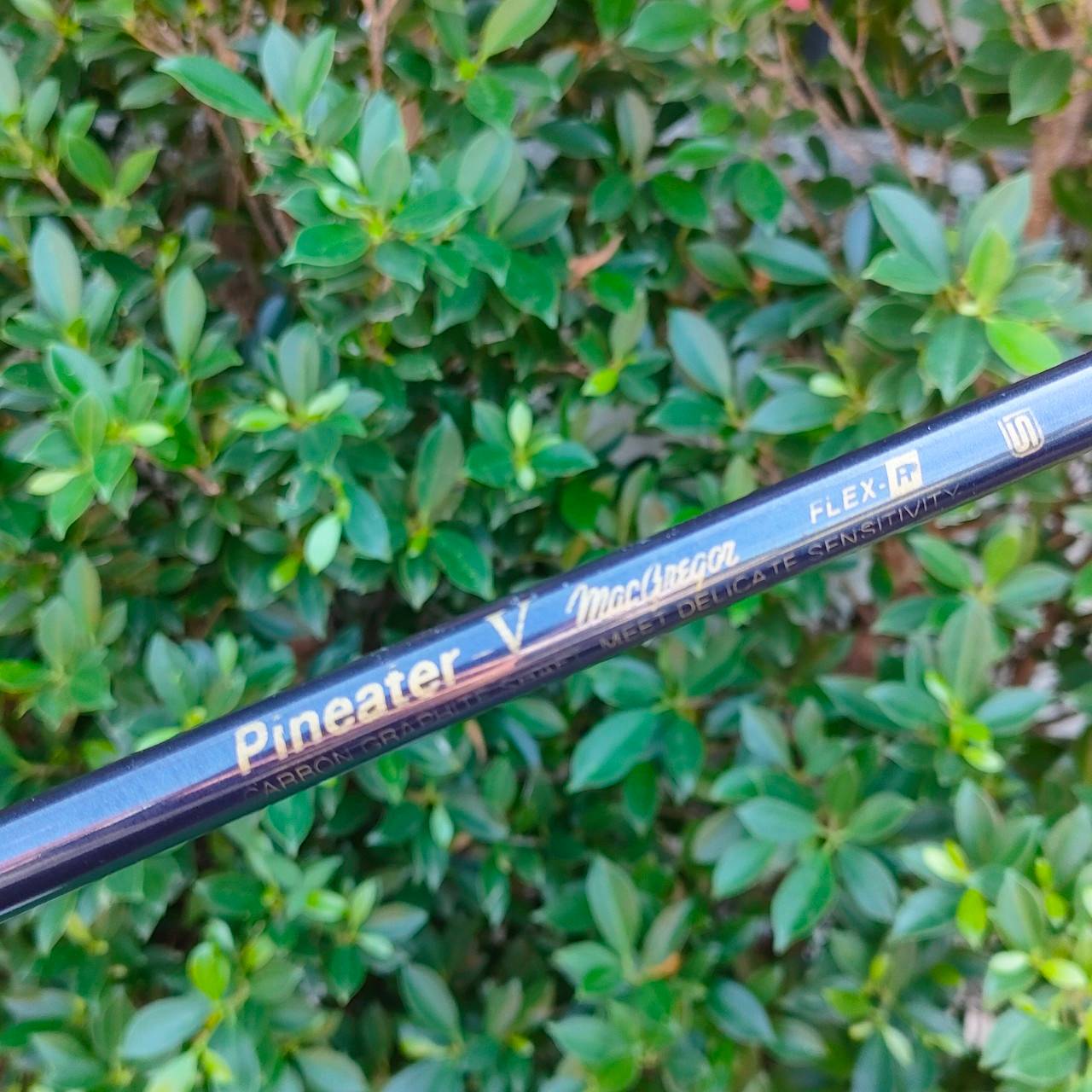 ชุดเหล็ก MACGRAGOR PINEATER-V ใบ CAVITY ตีง่าย ตีไกล ก้านกริพเดิม สวยหมดครับผม มีเหล็ก 5-9 PW SW ก้าน PINEATER-V FLEX R