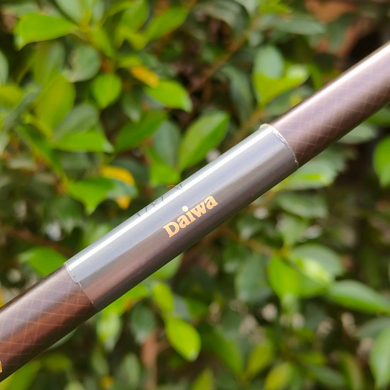 ** ไม้กอล์ฟสำหรับผู้หญิง ** ชุดเหล็ก DAIWA SPECTRON มีเหล็ก 5-9 เเละ PW SW ก้าน KEVLAR VX FLEX L