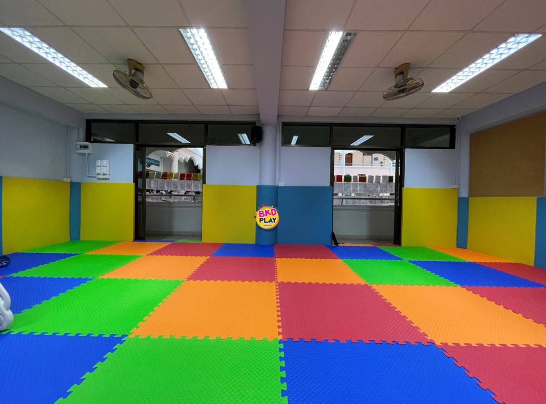 รับทำผนังกันกระแทก บุผนังห้อง หุ้มเสากันกระแทก บุหุ้มหนัง สั่งทำตามขนาดและสี