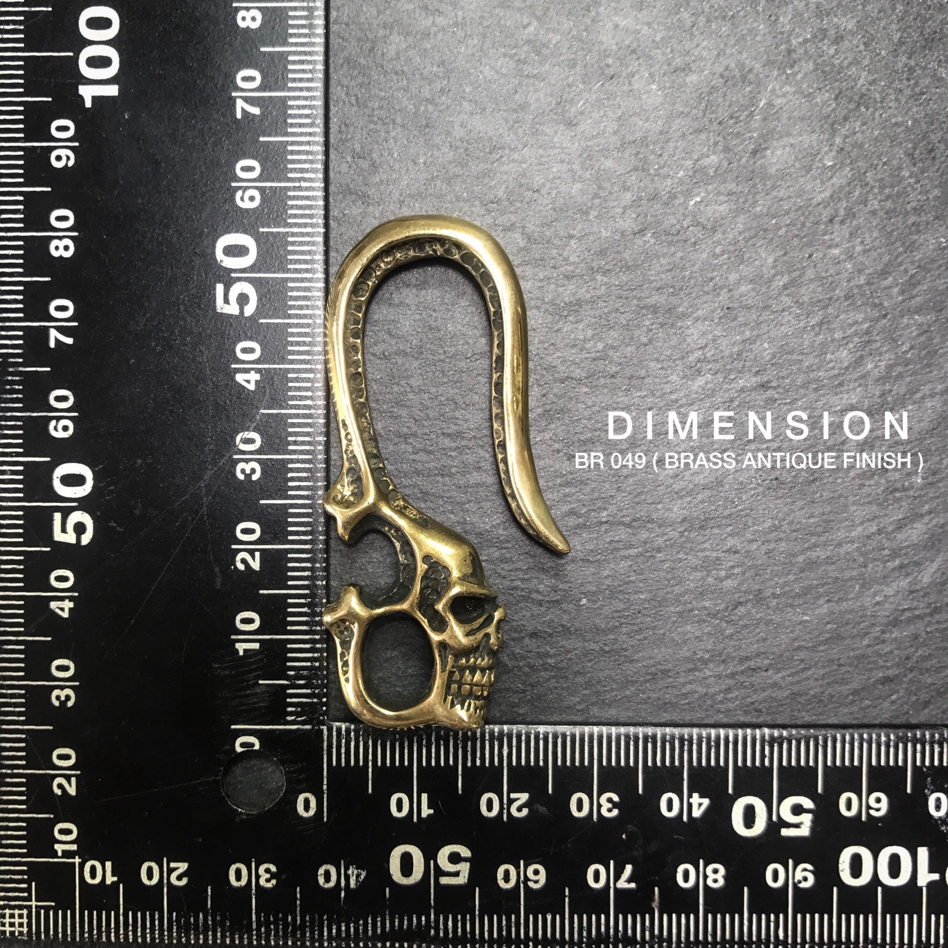 BR049 ตะขอฟิชฮุกลายกระโหลก อะไหล่ทองเหลืองแท้ อุปกรณ์งานหนัง leatherbrass **ราคาต่อชิ้น**
