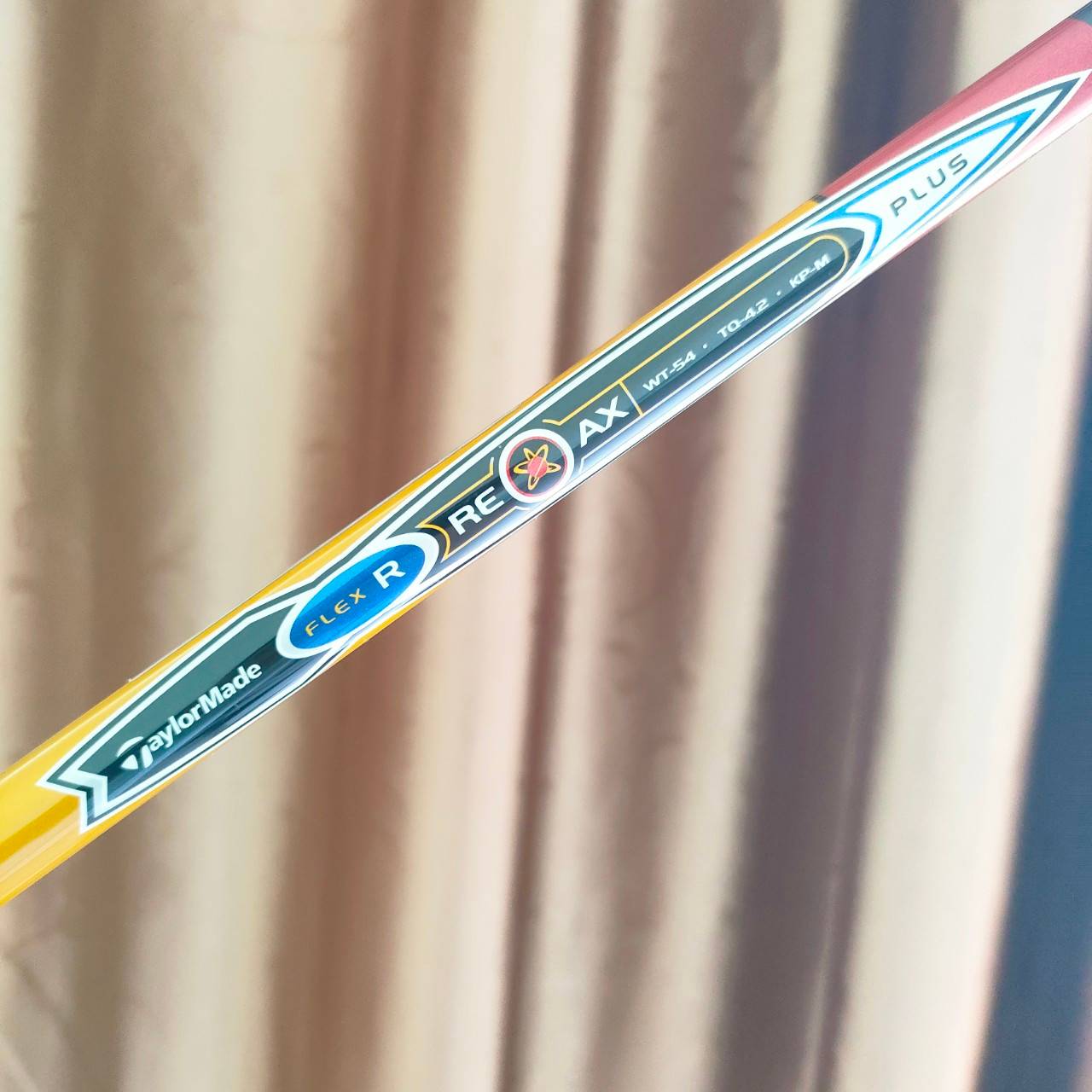 FW 3 TAYLORMADE r7 ST องศา 15 ก้าน RE*AX PLUS FLEX R หัวแบนตีง่ายมาก และเป็นรุ่นที่ มีหมุดถึงสามหมุด หมุดบล๊านซ์ส่งพลัง