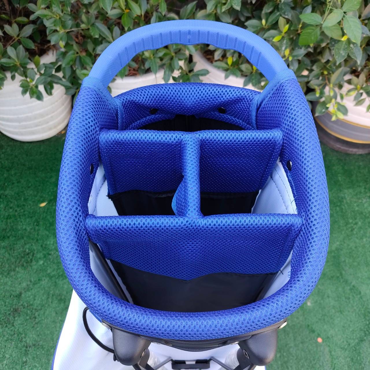 ถุงกอล์ฟ MIZUNO ขาตั้ง ของแท้ ของใหม่มือหนึ่ง จากประเทศญี่ปุ่น เบามาก ขาตั้งแข็งแรงมาก สวยเลยครับ