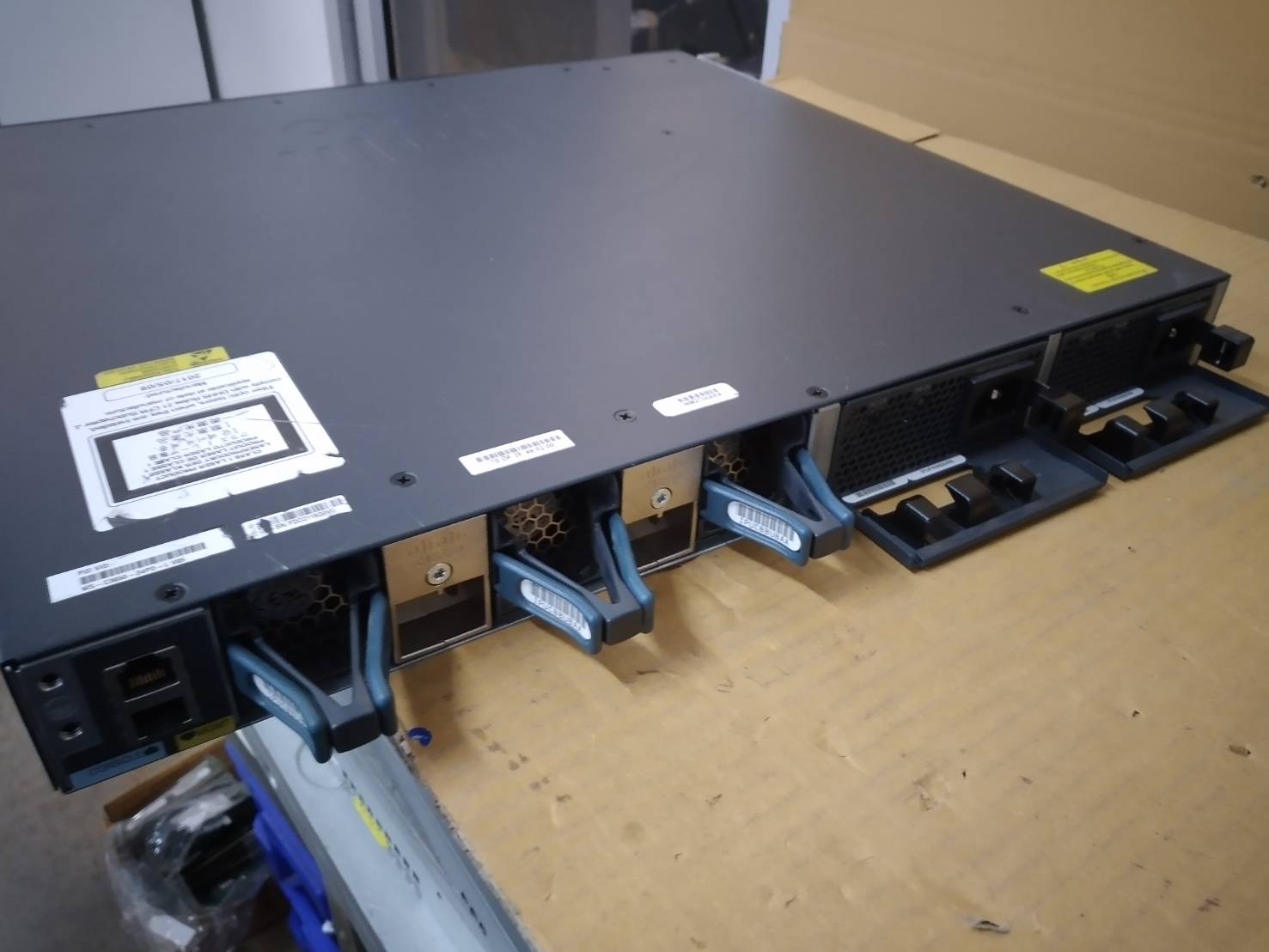 Cisco WS-C3650-24PD-L Catalyst 3650 24 Port Data 2x10G uplink LAN Base