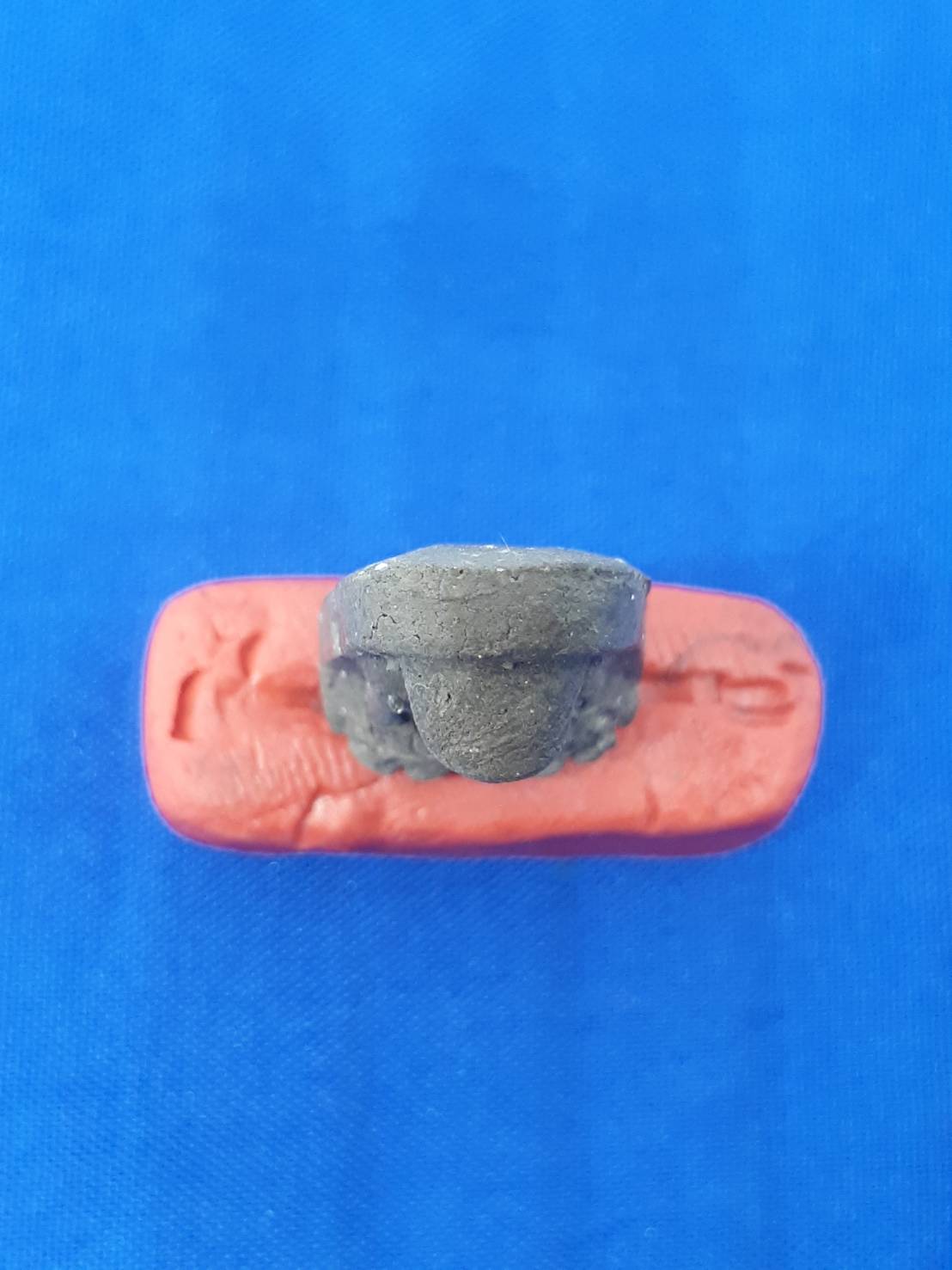 พระ เนื้อว่าน หลวงพ่อ ทวด วัด ช้างให้ ปัตตานี 200.-