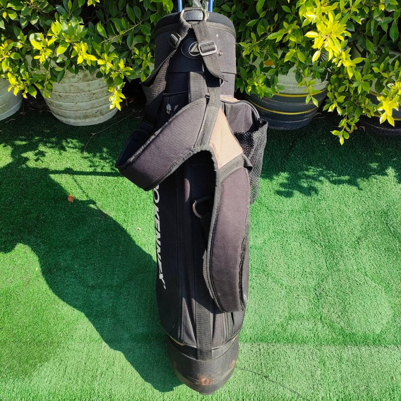 ** ไม้กอล์ฟสำหรับเด็ก ** FULLSET PROKENNEX JR PRO ทั้งชุดประกอบด้วย Driver เเละ FairwayWoods เหล็ก 7 เเละ 9 *** เหล็ก 7 ความยาว 33 นิ้ว **** พร้อม PUTTER เเละถุงกอล์ฟ ขาตั้งPROKENNEX **ถุงกอล์ฟมีตำนิ ชิฟเเตกค่ะ **