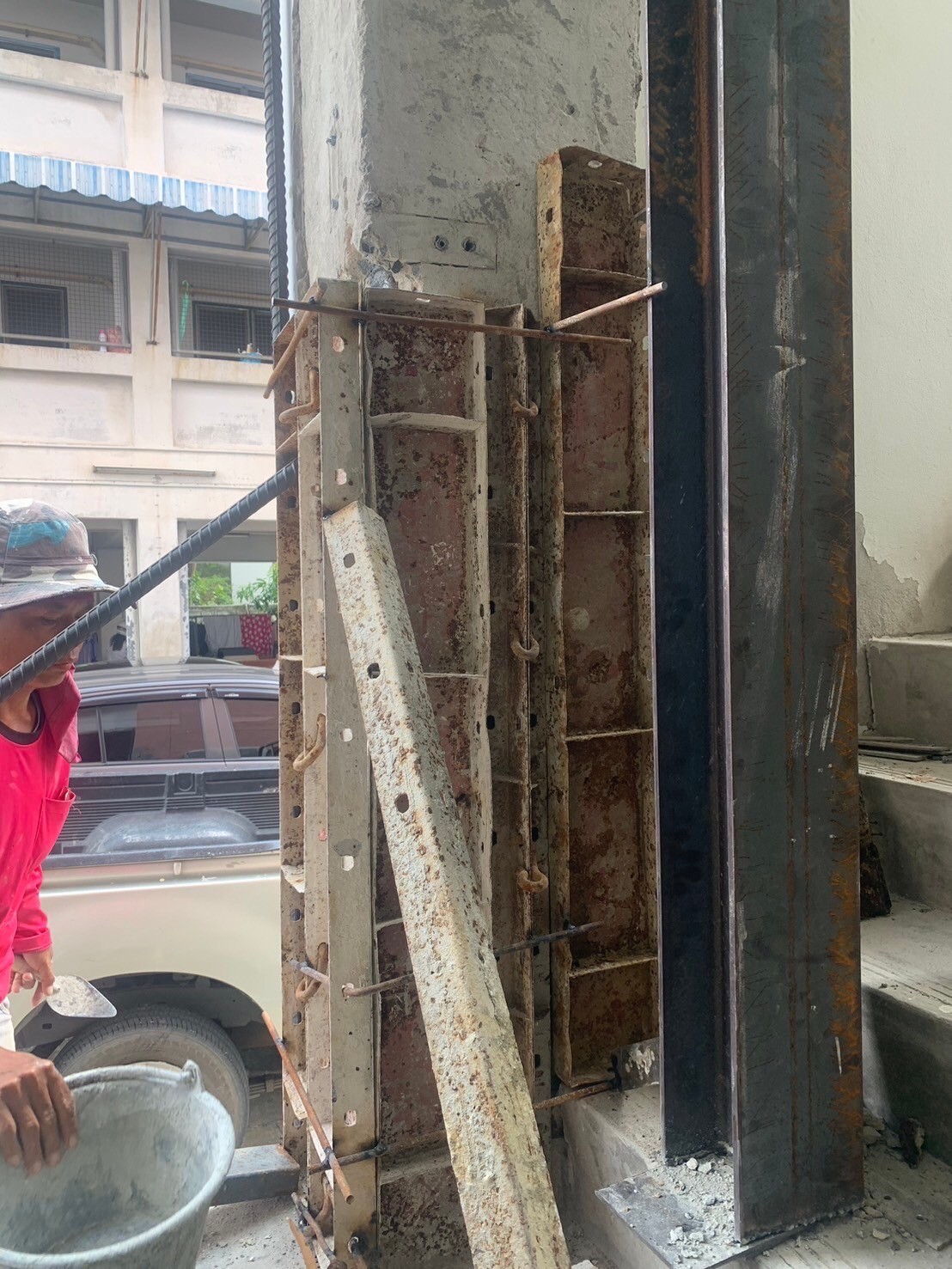 งานซ่อมโครงสร้างเสา หอพักพยาบาลบางระมาด รพ.ศิริราช