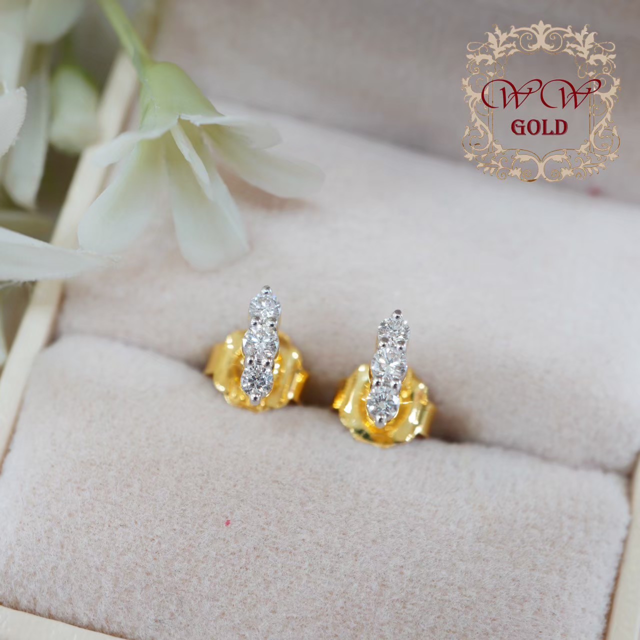 ต่างหูแถว3เม็ด^^