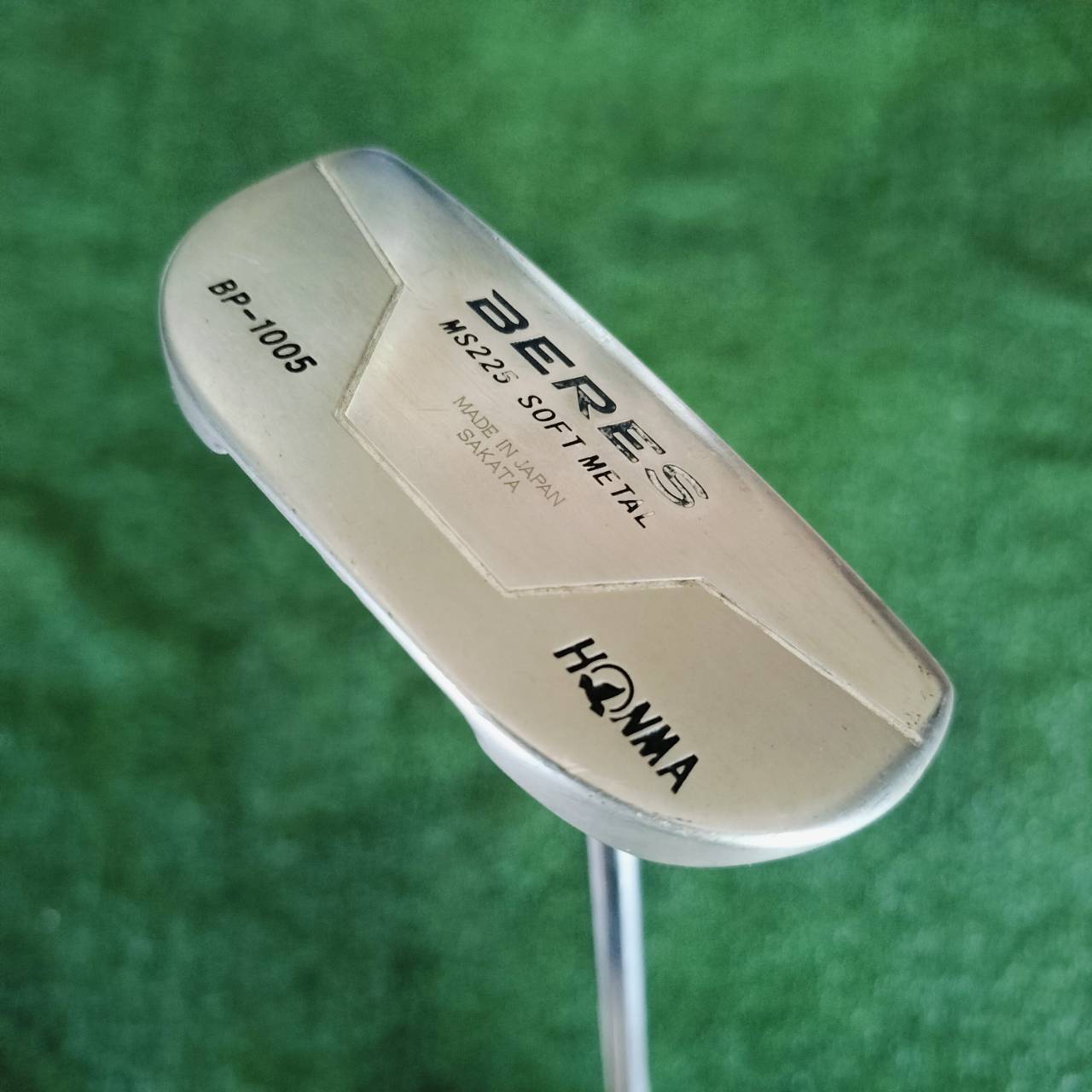 PUTTER HONMA BERES BP-1005 ความยาว 34 นิ้ว ก้านเสียบตรงกลาง พรีเมี่ยมญี่ปุ่น MADE IN JAPAN SAKATA ไม้กอล์ฟพรีเมี่ยมมือสอง ของแท้ By NakaraLuxurious