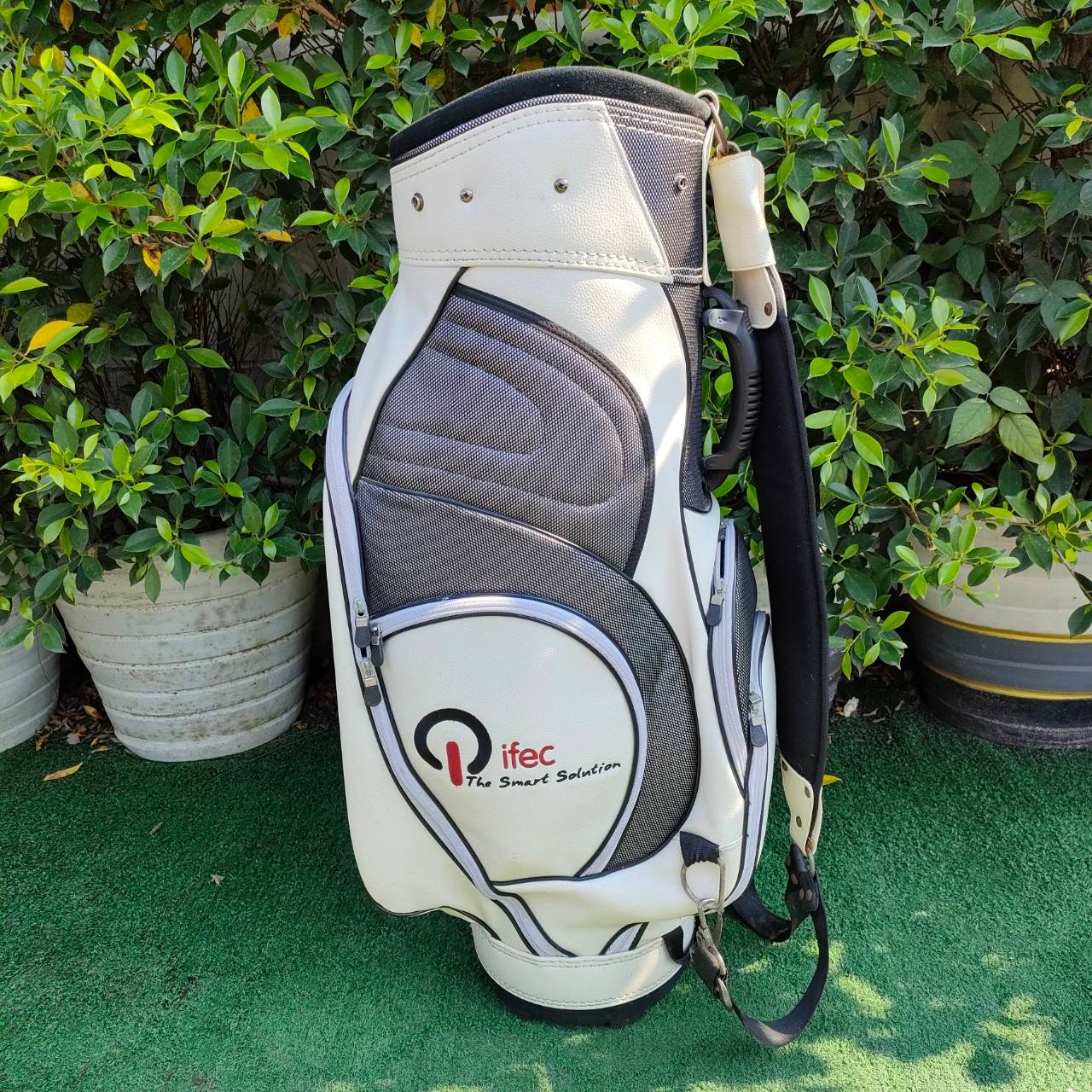 ถุงกอล์ฟ PIFEC มือสอง ถุงสีสวยไม่ซ้ำใคร สภาพพร้อมใช้