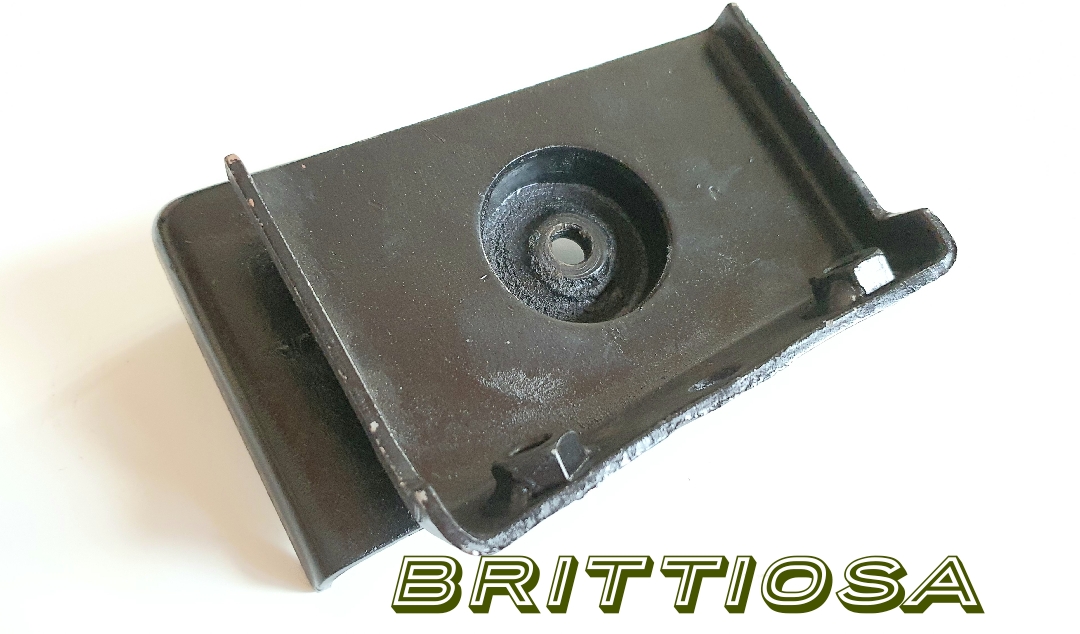 Taka-apurungon kumityyny Metro-->1984, vasen =65e