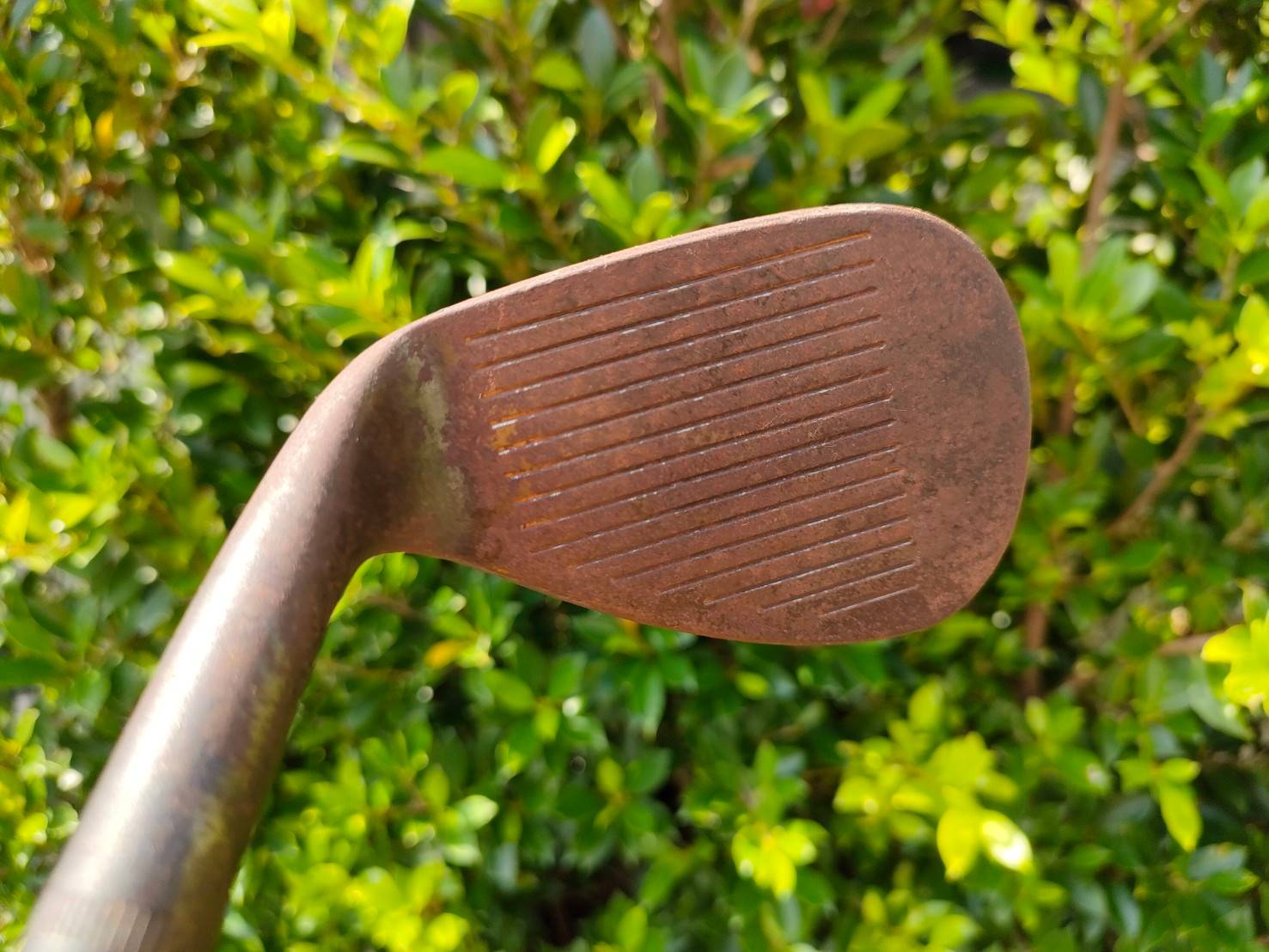 WEDGE CALLAWAY TOUR องศา 58 BOUNCE 09 รุ่นสนิม ก้าน CALLAWAY X TOUR FLEX WEDGE สุดยอดวัสดุ เนื้อพรีเมี่ยมเหล็กแท้ไม่เคลือบ ให้ความรู้สึกที่นุ่มสุดยอดและสปินได้สูงสุด