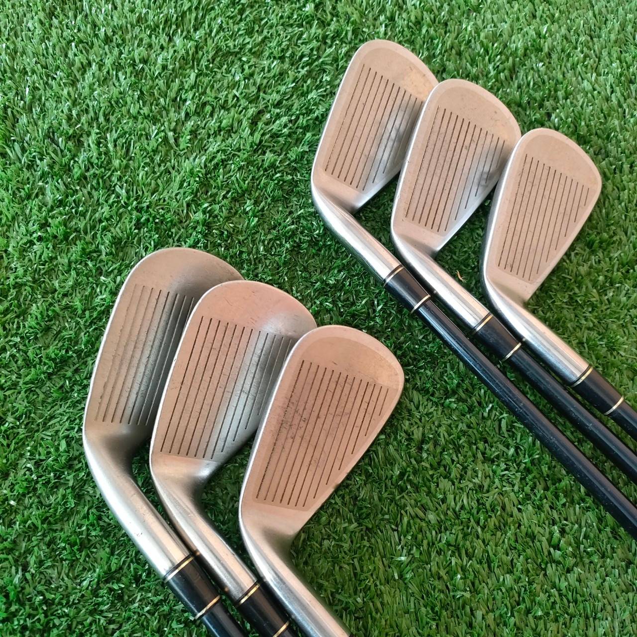 ชุดเหล็ก BRIDGESTONE TOURSTAGE VIQ มีเหล็ก 6-9 เเละ PW ก้าน TSI-50 FLEX R ชุดเหล็กหน้าเด้ง ญี่ปุ่น ที่หน้าไม้มีแผ่นพิเศษ อีกหนึ่งแผ่น ช่วยให้ตีไกล และสปินคมจัด ตีง่ายมากๆ ไกลกว่าปกติ 1 เบอร์