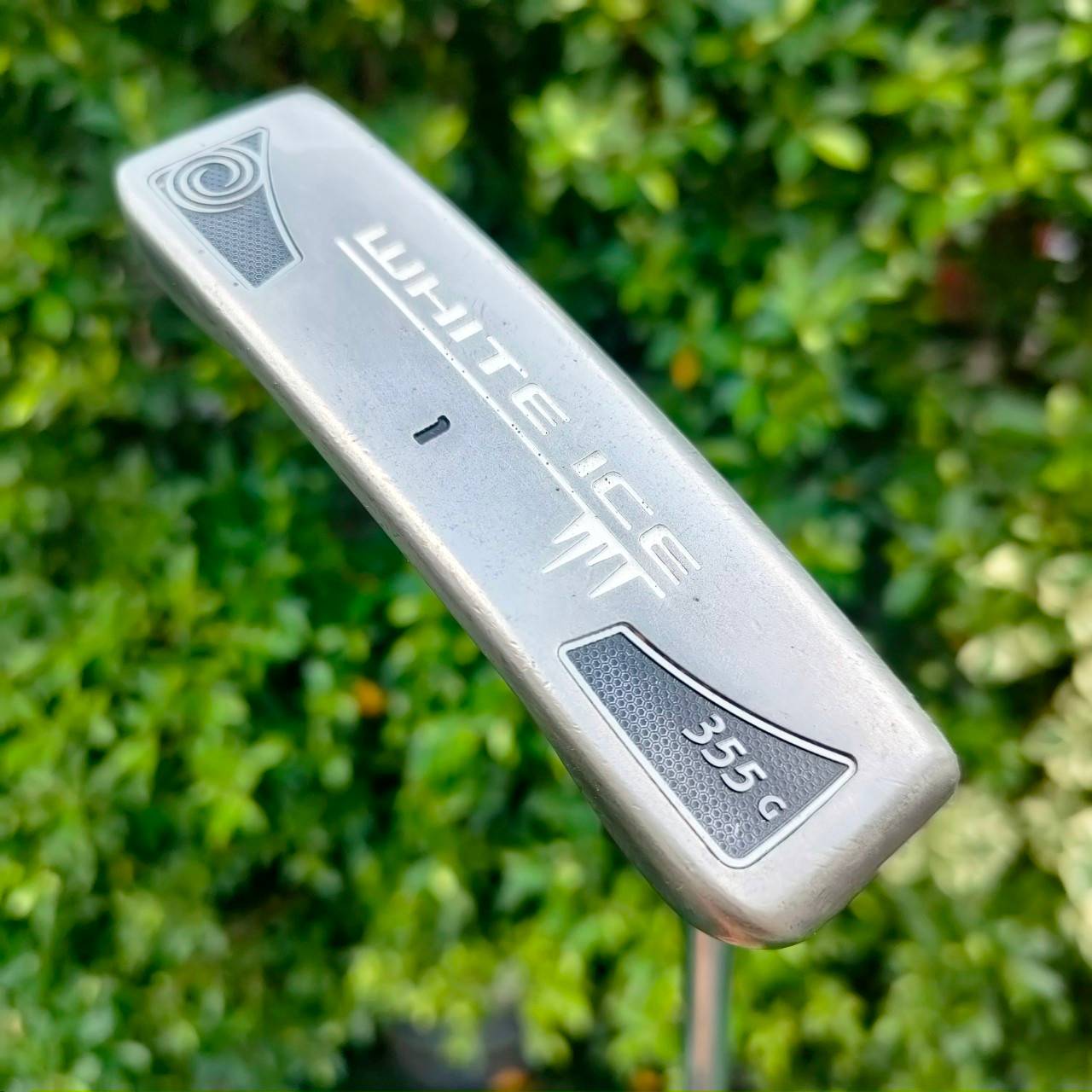 PUTTER ODYSSEY WHITE ICE 355 G ความยาว 34 นิ้ว หน้านุ่มๆและเกาะไลน์มาก ถ่วงบล๊านซ์น้ำหนัก บนล่าง ไว้อย่างดีมาก!! ไม้กอล์ฟมือสอง ของแท้ BY NakaraLuxurious