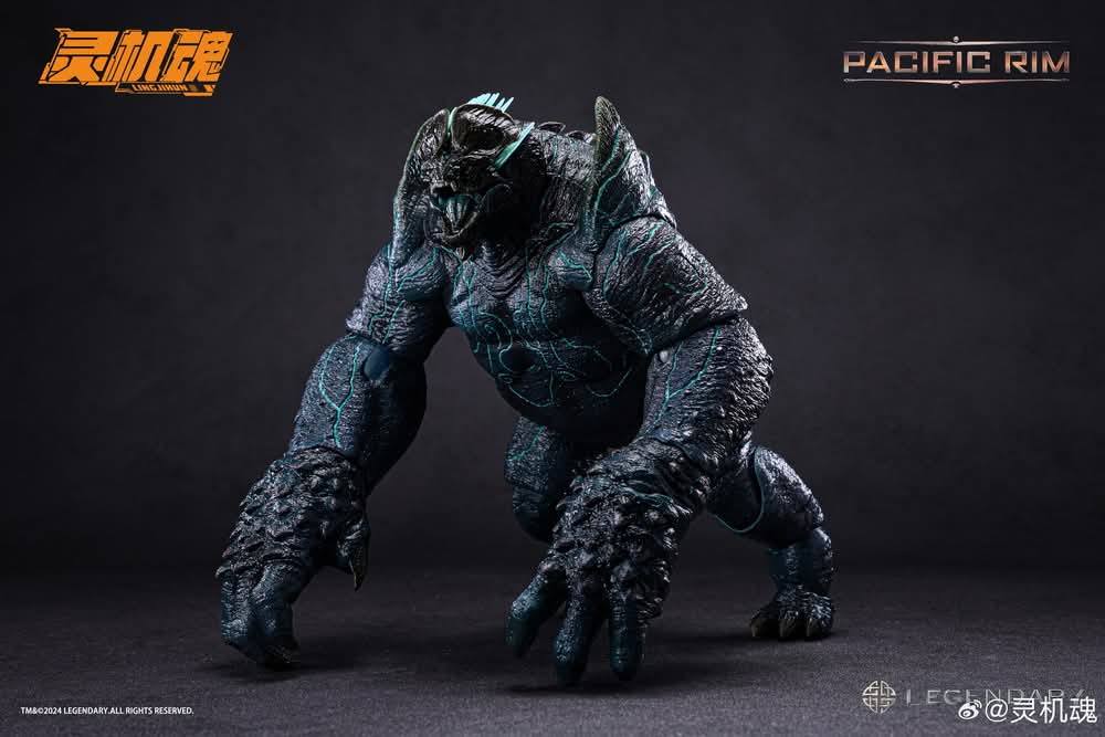 [สั่งจอง] Lingjihun : Pacific Rim - Kaiju Leatherblack (22 cm)