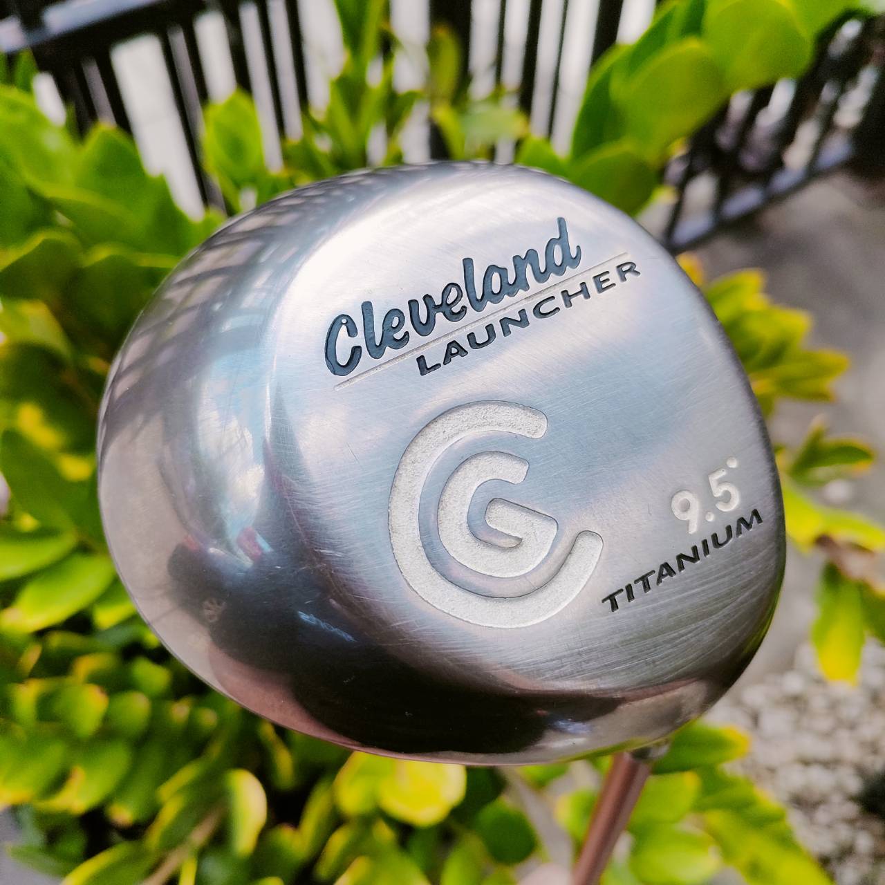 Driver CLEVELAND LAUNCHER TITANIUM องศา 9.5 ก้าน LAUNCHER GOLD FLEX R สภาพสวยเดิมมาก ก้านเดิม ตีง่าย ตีไกลมาก ไม้กอล์ฟพรีเมี่ยมมือสอง ของแท้ By NakaraLuxurious