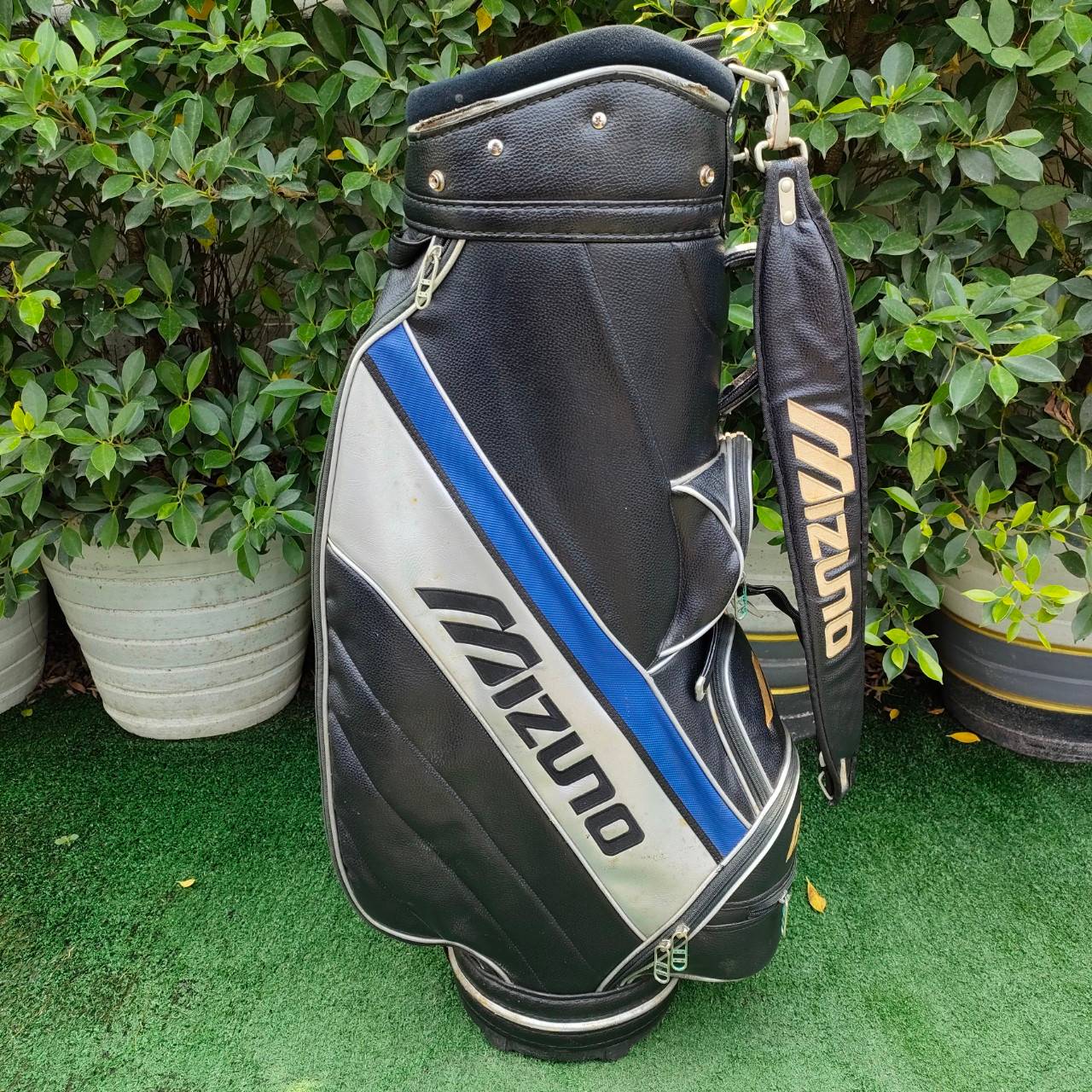 ถุงกอล์ฟ MIZUNO มือสอง สภาพสวยสมบูรณ์เลยครับ