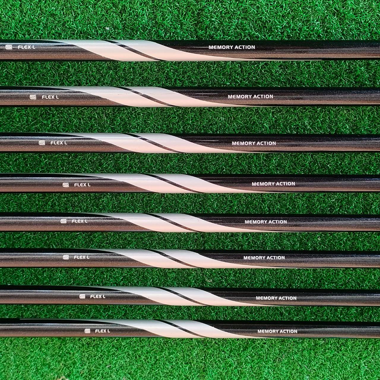 **ไม้กอล์ฟสำหรับผู้หญิง** ชุดเหล็ก T-ZOOM X5 มีเหล็ก 4-9 เเละ PW SW ก้าน MEMORY ACTION FLEX L เป็นเหล็ก FORGED CAVITY ตีง่าย วัสดุดีมากๆ นุ่มครับ ของใหม่รุ่นนี้ออกมา 39,899