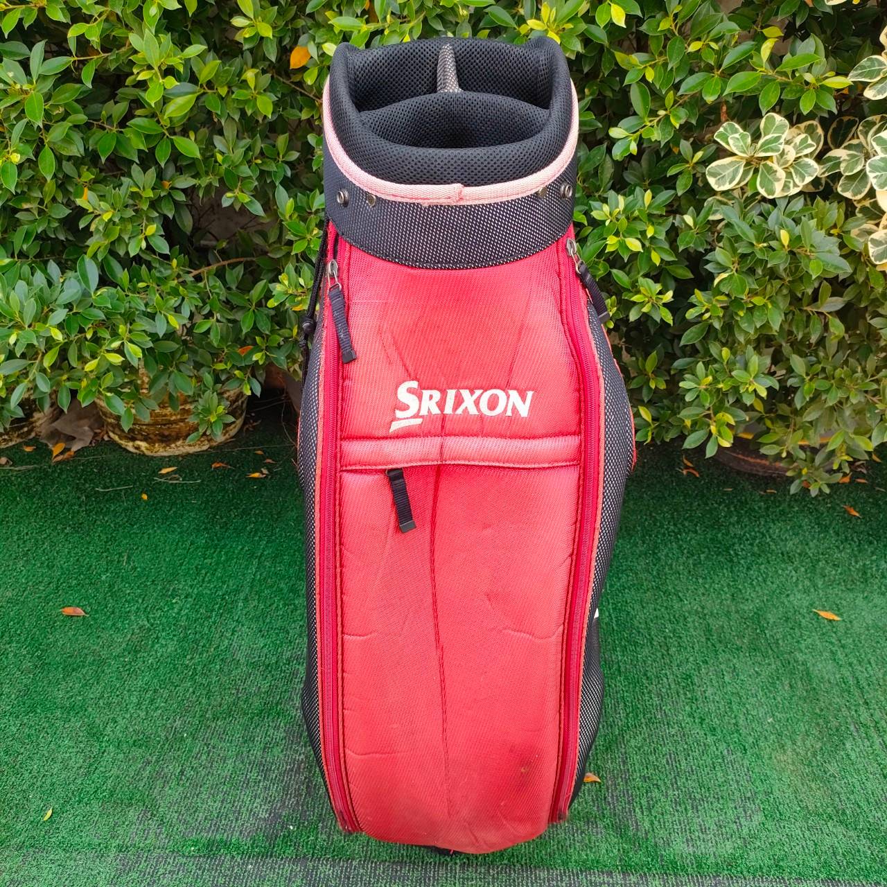 ถุงกอล์ฟ SRIXON มือสอง ** ถุงกอล์ฟสีซีดเล็กน้อย ** ซิปใช้ได้หมดทุกซิป ถุงของแท้ ไม้กอล์ฟมือสอง ของแท้ BY NakaraLuxurious