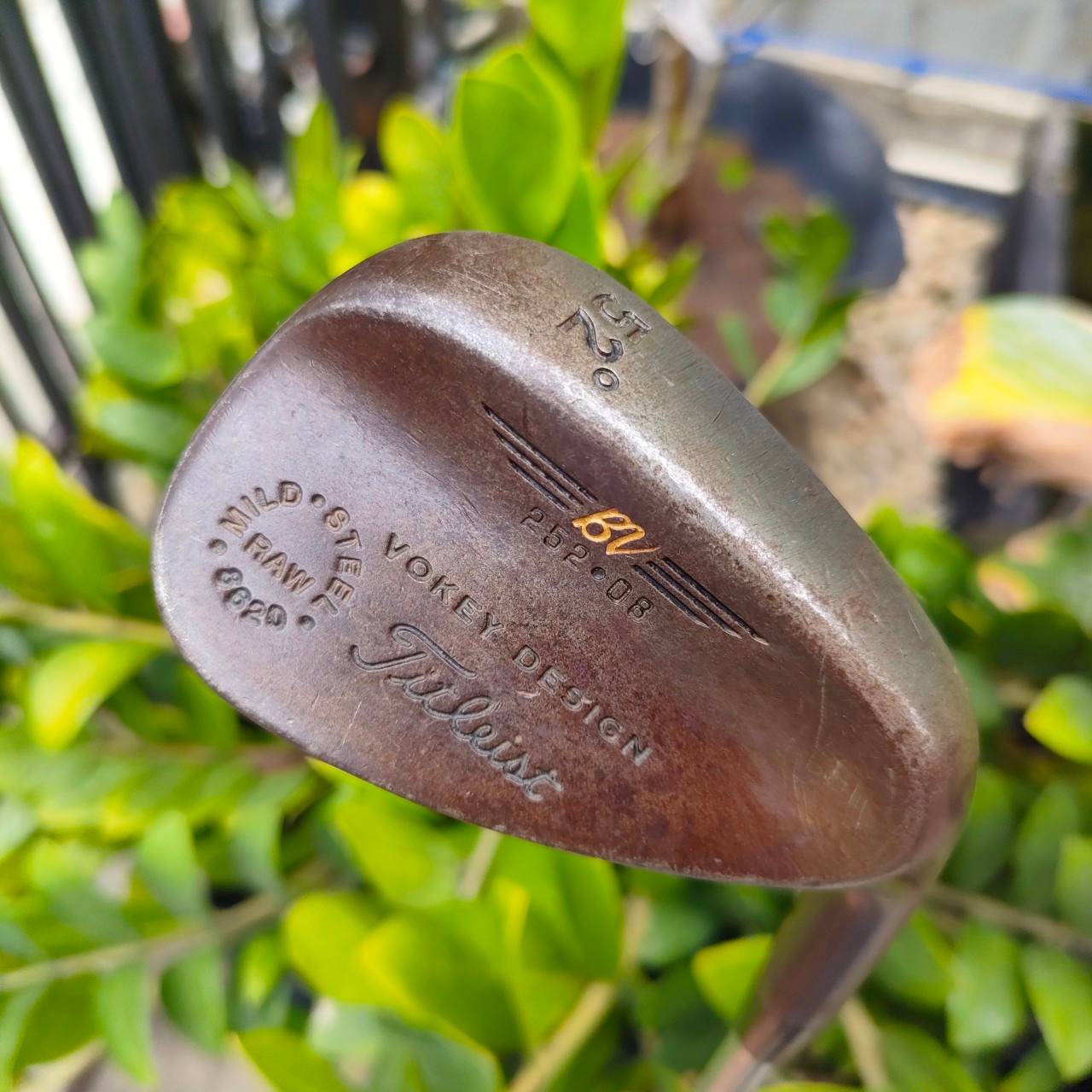 WEDGE TITLEIST VOKEY DESIGN MILD STEEL 8620 องศา 52 เบาท์ 08 FLEX WEDGE ด้วยวัสดุพรีเมี่ยมไม่เคลือบ ไม้กอล์ฟพรีเมี่ยมมือสอง ของแท้ By NakaraLuxurious