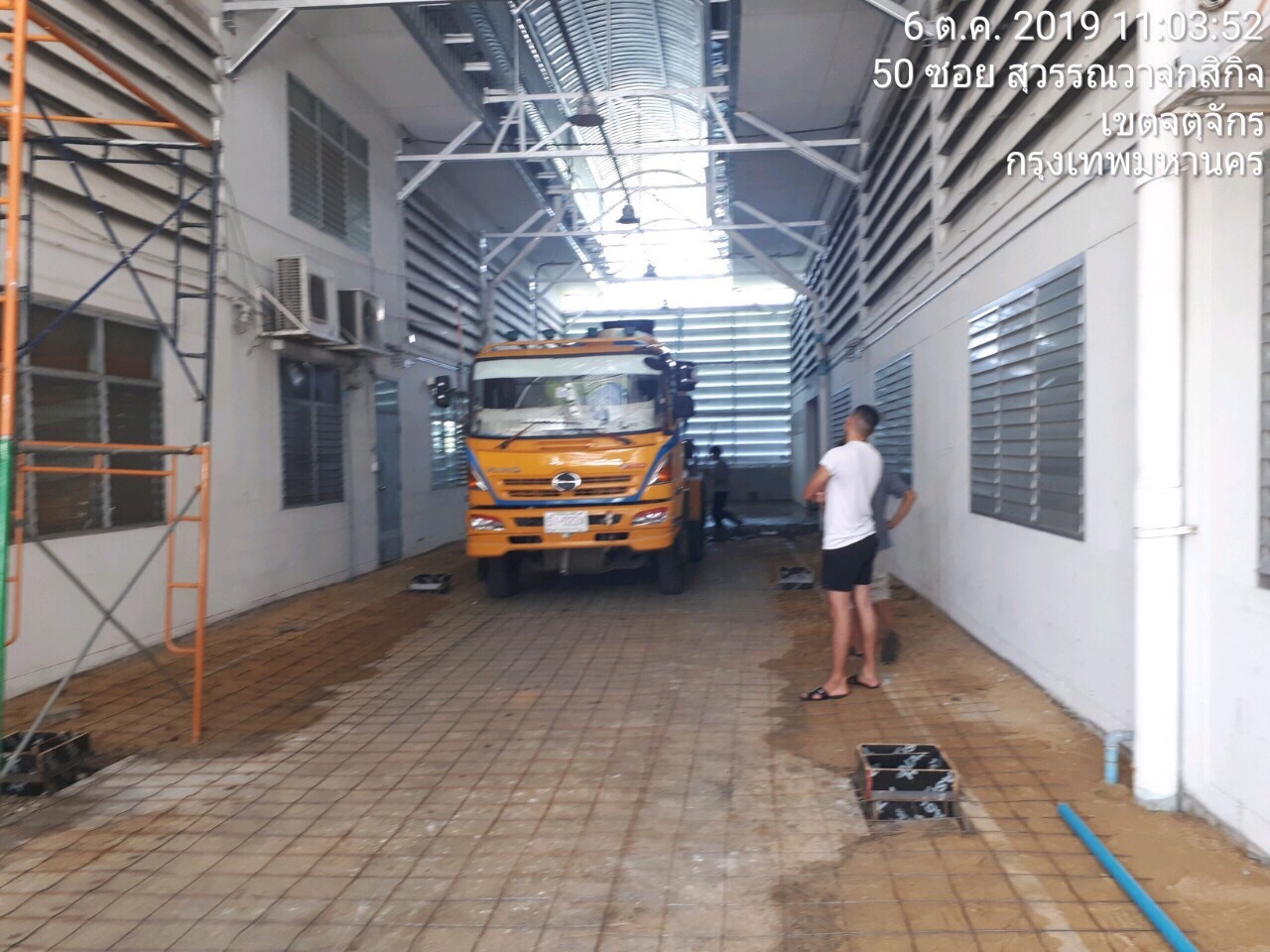 งานเทพื้น ทำหลังคาทางเชื่อมอาคารวิศวโรงงาน ม.เกษตร