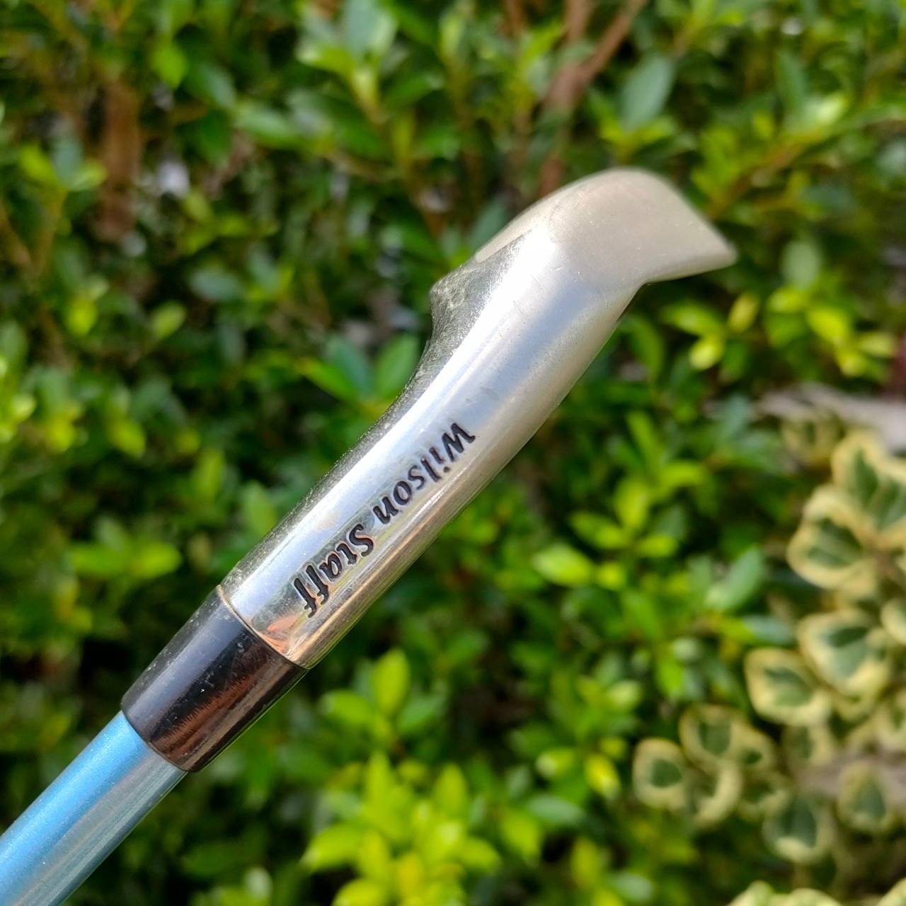 ไม้กอล์ฟเด็กพรีเมี่ยมครบชุด WILSON STAFF พร้อมถุงขาตั้ง ของแท้ เดิมๆ COVER ครบ เหล็ก 6 ยาว 34 นิ้ว สภาพสวยสมบูรณ์ น้องๆ สามารถออกรอบได้เลย ถุงกอล์ฟแบบมีขาตั้ง สายสะพายหลัง สามารถใช้แข่ง ของสมาคมได้ครับ