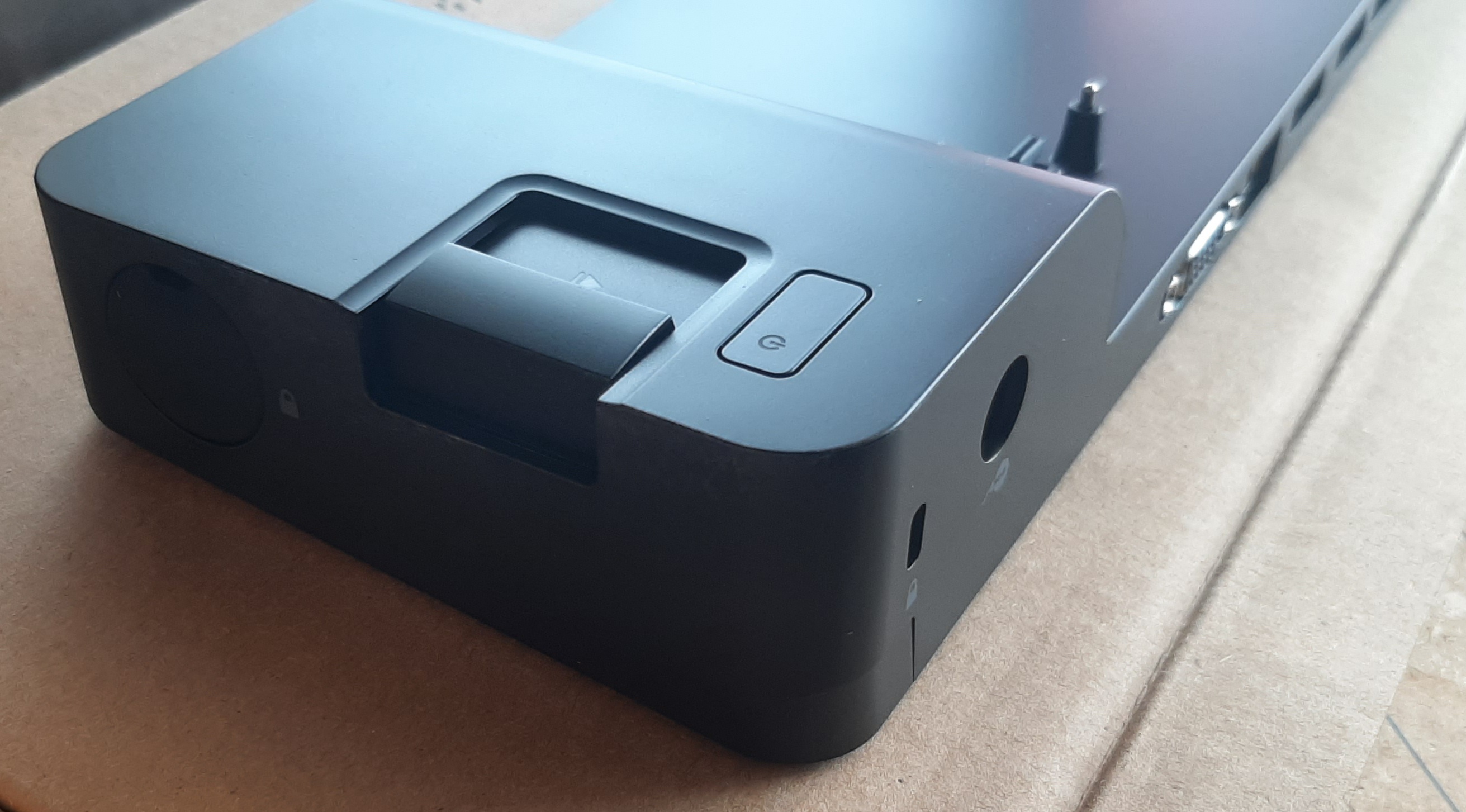 HP 2013 ultraslim docking station (D9Y32UT#ABA) มีกล่องประกันร้าน 1 วัน สภาพดี