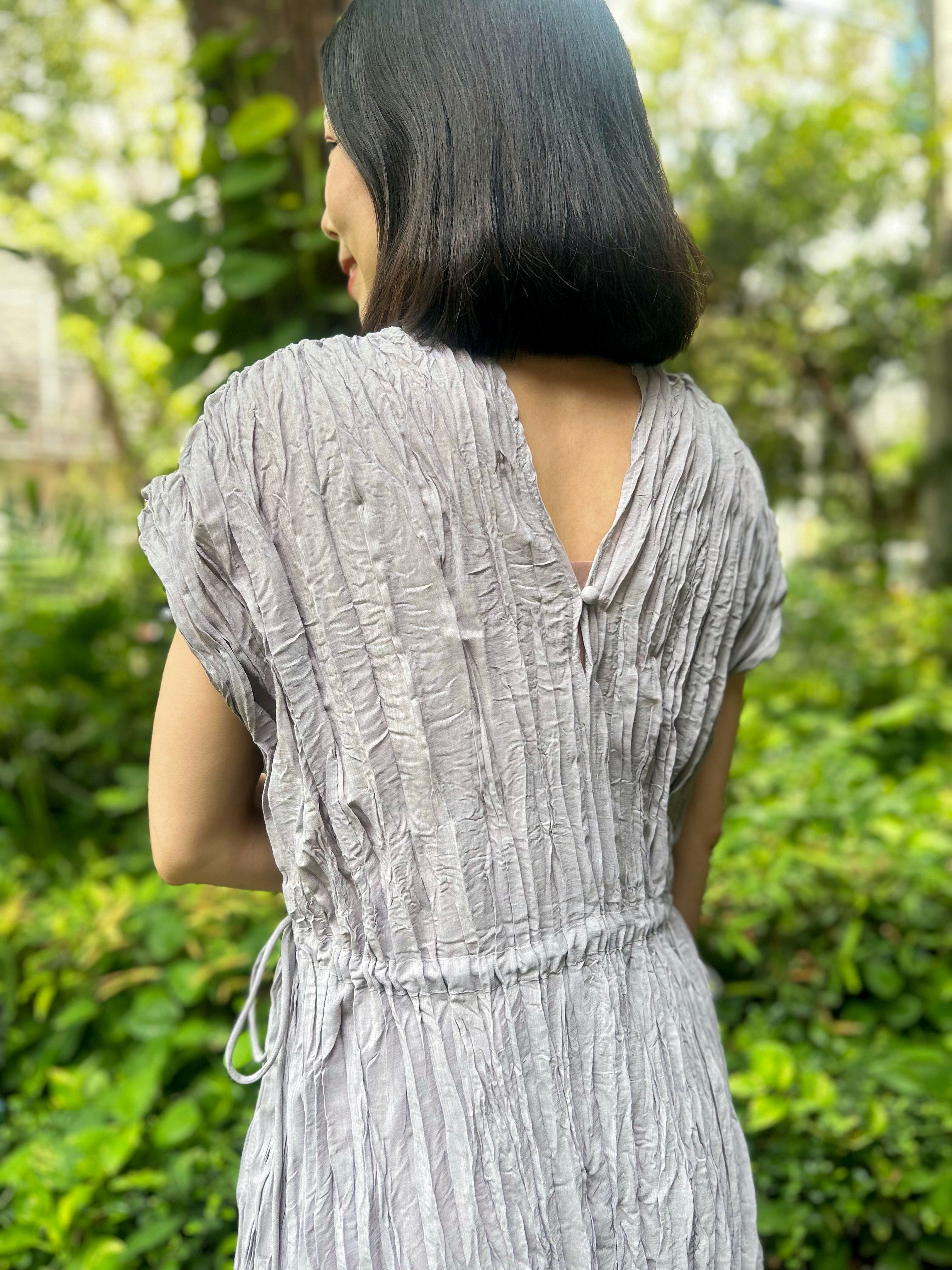 ปรับราคาลง20%!! 2MUAY รุ่น GJO3558 เดรสพลีทคุณภาพ V NECK WAIST TIE PLEATED DRESS 6 สี FREE SIZE