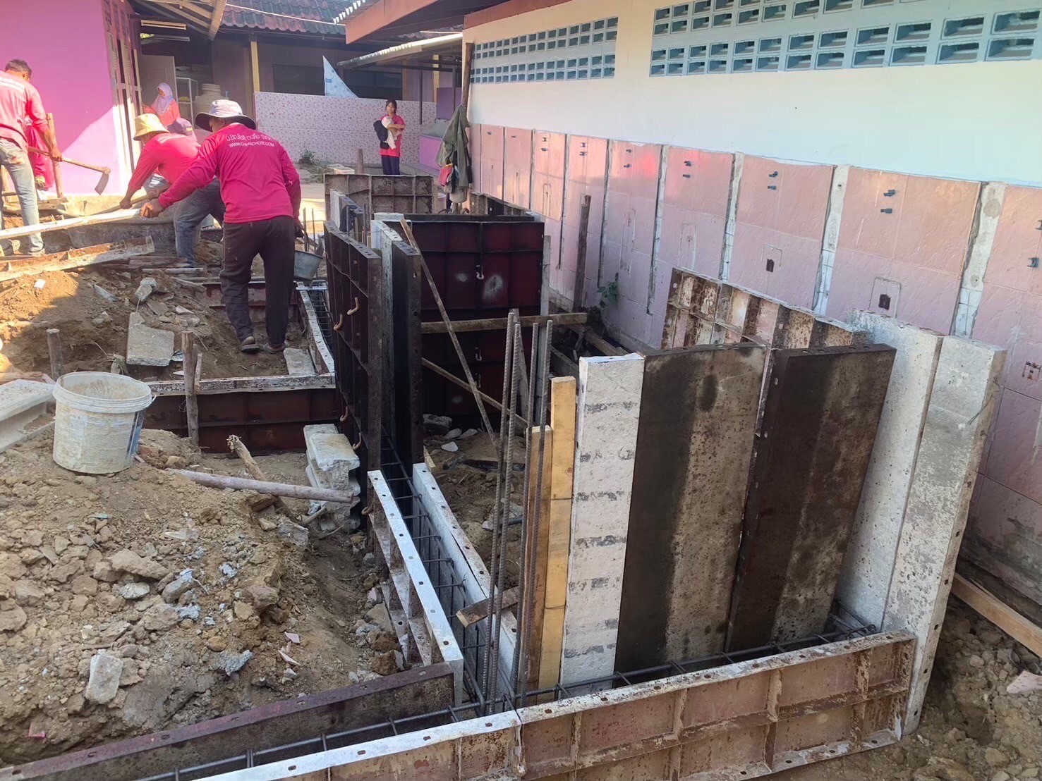 งานสร้างห้องน้ำ รร.วัดหนองเสือ อ.บ้านโป่งจ.ราชบุรี