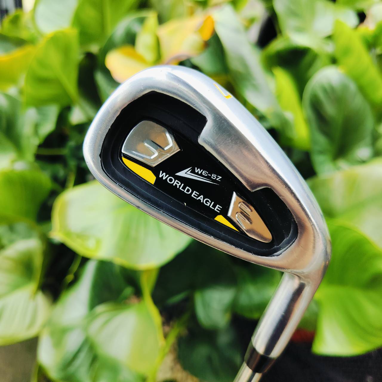 ชุดกอล์ฟ WORLD EAGLE WE-5Z Full Set เป็นชุดไม้กอล์ฟสำหรับผู้ชายที่เหมาะสำหรับผู้เริ่มต้นถึงระดับกลาง โดยมีคุณสมบัติและอุปกรณ์ที่ครบครัน