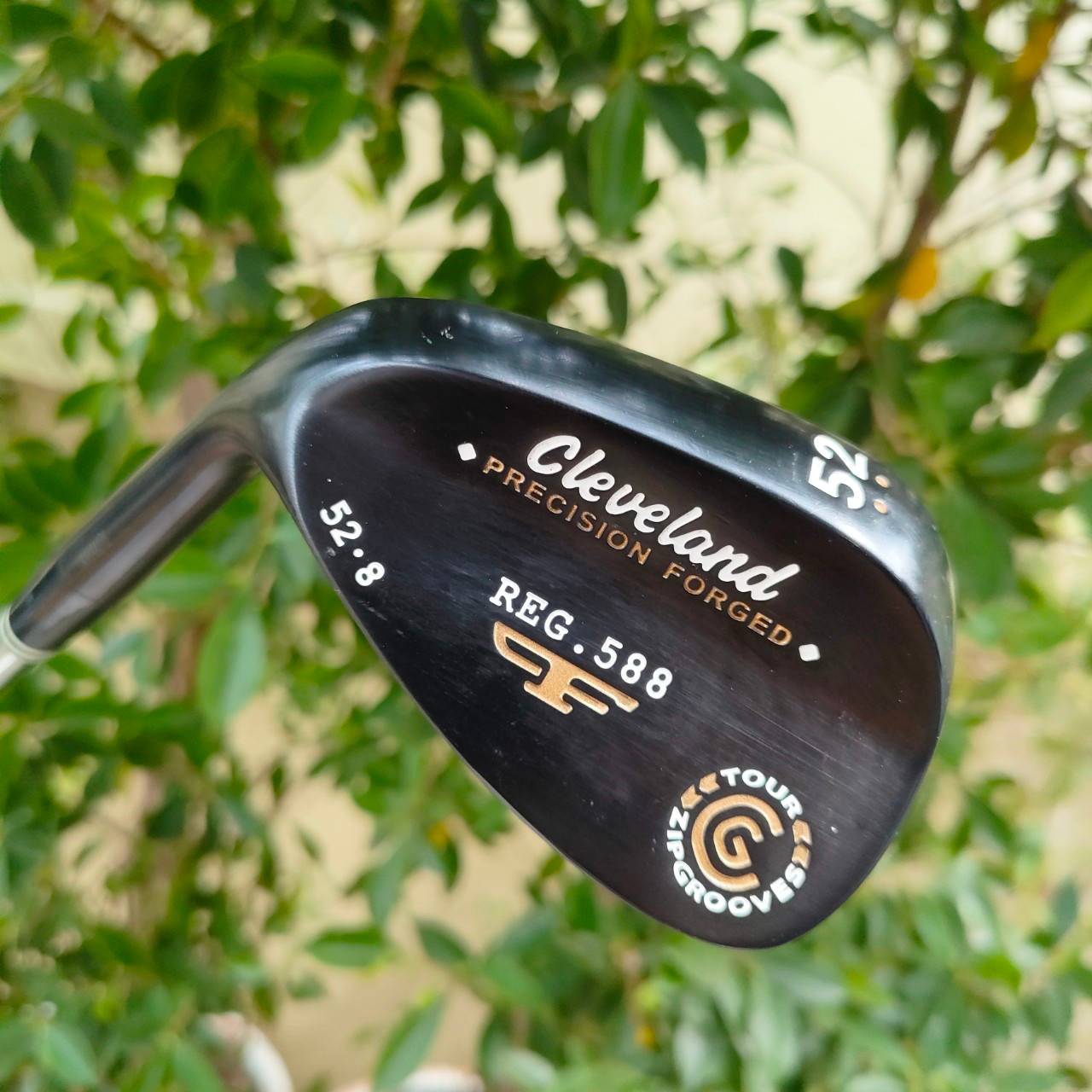 ** ไม้กอล์ฟสำหรับท่านที่ถนัดซ้าย ** WEDGE CLEVELAND REG .588 องศา 52 เบาท์ 08 ก้าน TC TOUR CONCEPT FLEX WEDGE ตัวโหดสุดๆ ไม้กอล์ฟพรีเมี่ยมมือสอง ของแท้ By NakaraLuxurious