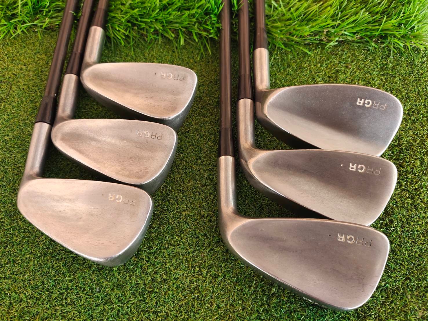 ชุดเหล็ก PRGR ก้านเบาสบาย MADE IN JAPAN 100 % ก้านกราไฟต์ FLEX R