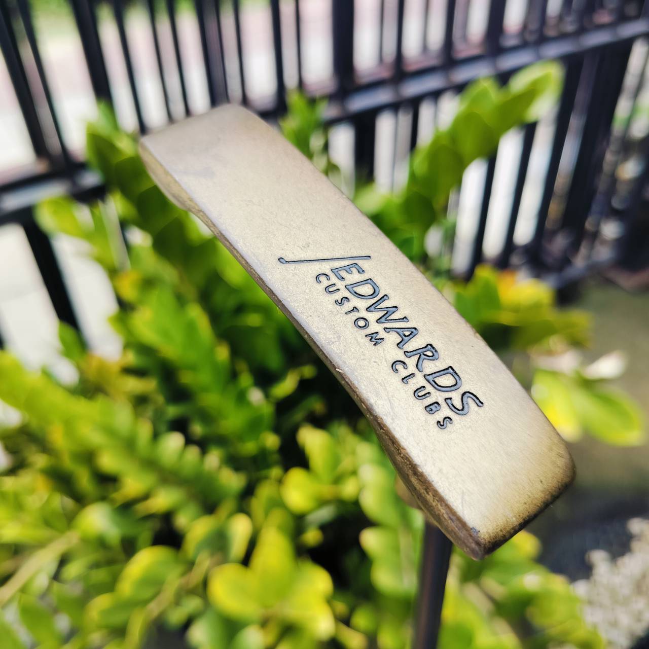 PUTTER EDWARDS CUSTOM CLUB ความยาว 34 นิ้ว ก้านกราไฟต์อย่างดี ทรงสตูดิโอ มีเส้นเล็งตรงกลาง ไม้กอล์ฟพรีเมี่ยมญี่ปุ่นมือสอง ของแท้ By NakaraLuxurious
