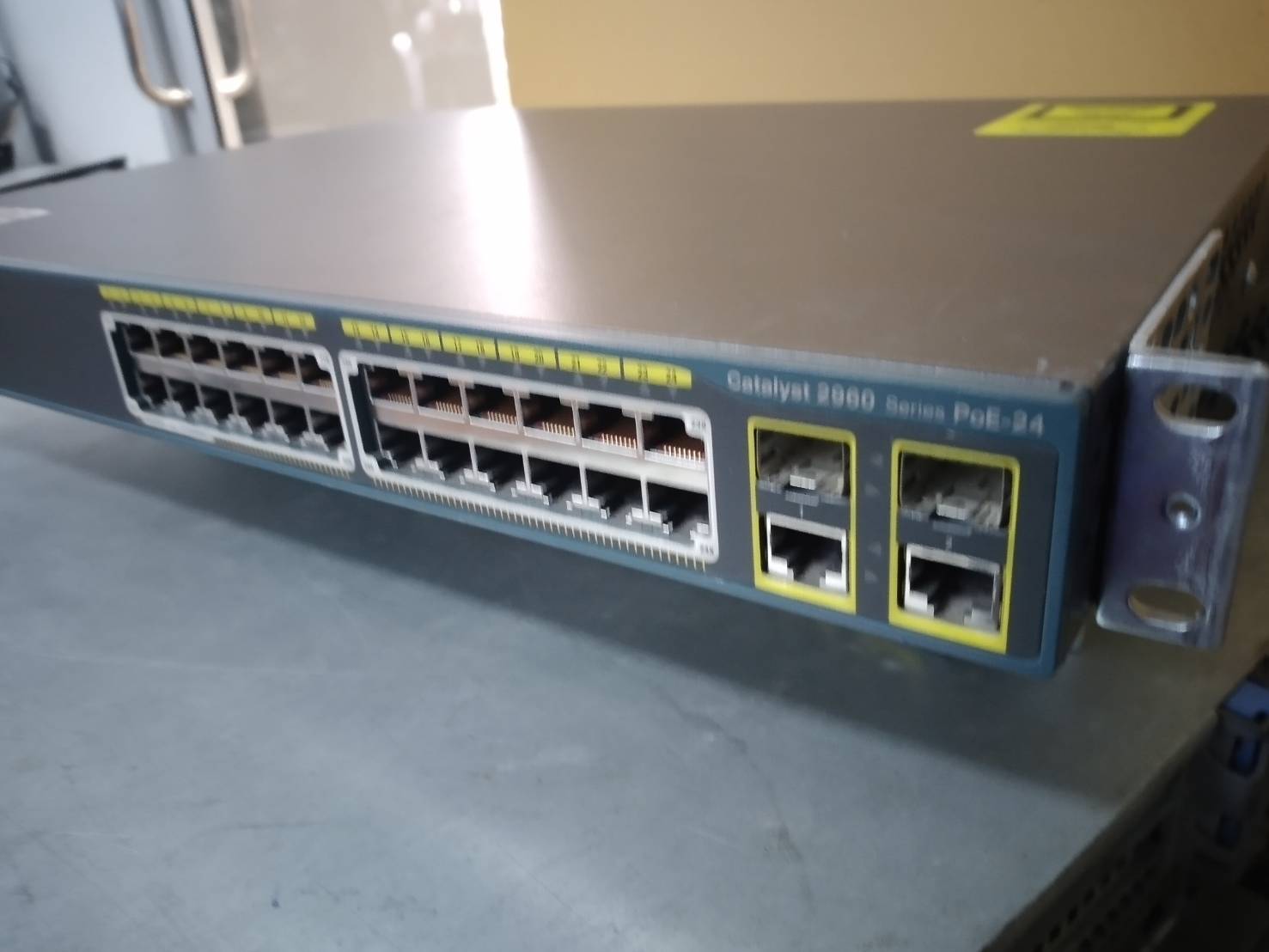 Cisco Catalyst 2960-24PC-L