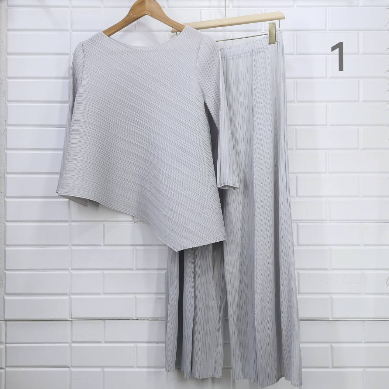 กก ยาว 37.5นิ้ว 2MUAY รุ่น GJO7161 / GJO6972 ASYMMETRIC PLEATED SET ชุดอัดพลีท เซ็ตพลีทคุณภาพ 5สี FREE SIZE