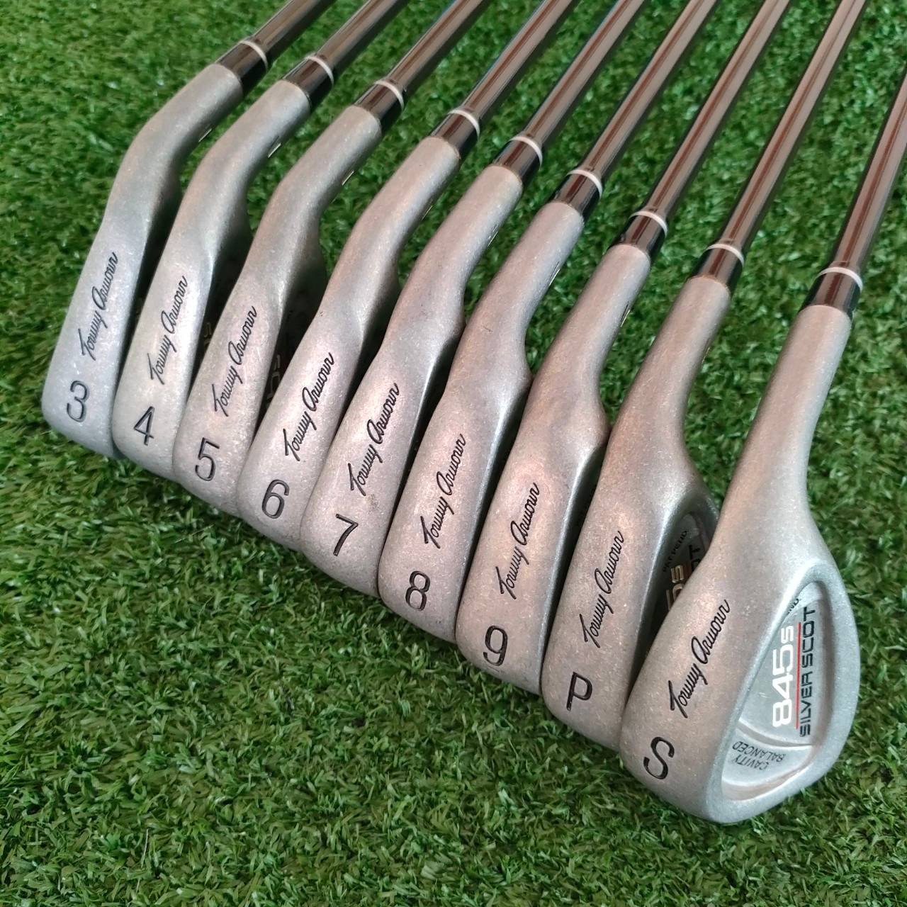 ชุดเหล็ก TOMMY ARMOR 845S SILVER SCOT ของใหม่!! มีเหล็ก 3-9 เเละ PW SW ก้าน G-FORCE FLEX R เป็นนวัตกรรมใหม่เอกสิทธิ์ PAT PEN ใบไม่ใหญ่มาก แต่ตีแล้วง่ายแบบสุด!! ไม้กอล์ฟมือหนึ่ง ของแท้ BY NakaraLuxurious