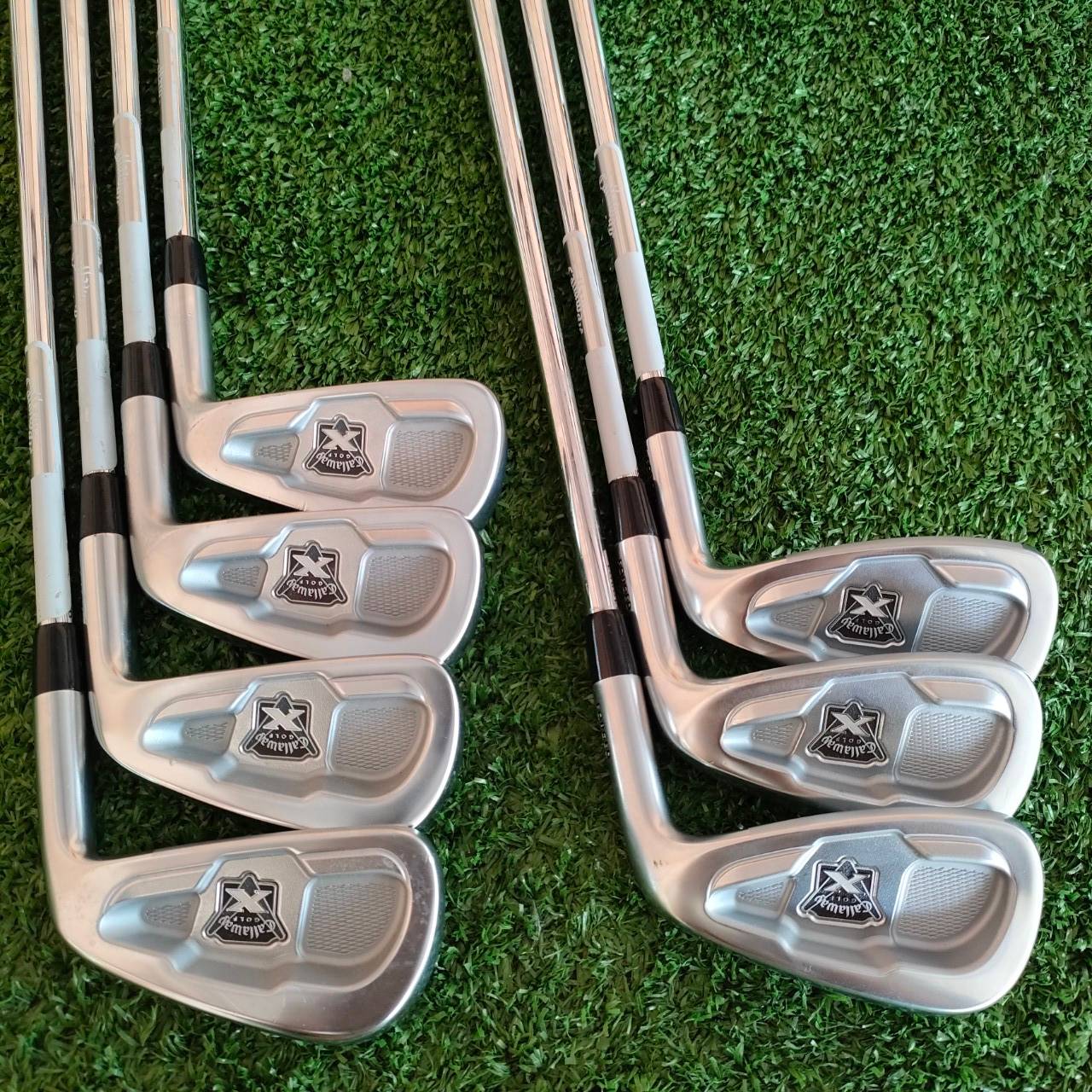 ชุดเหล็ก CALLAWAY X FORGED มีเหล็ก 4-9 เเละ PW ก้าน PROJECT X 5.5 สวยมากๆสภาพสวย ก้านพรีเมี่ยมแพงทั้งชุด สุดยอดเหล็ก FORGED คุณภาพสูงจาก Callaway และไม่ได้ตียาก เพราะ Callaway ตั้งใจให้ตีง่ายทุกไม้ แต่รีดคุณภาพจากเหล็ก FORGED มันส์ๆ สปินจัดๆครับ