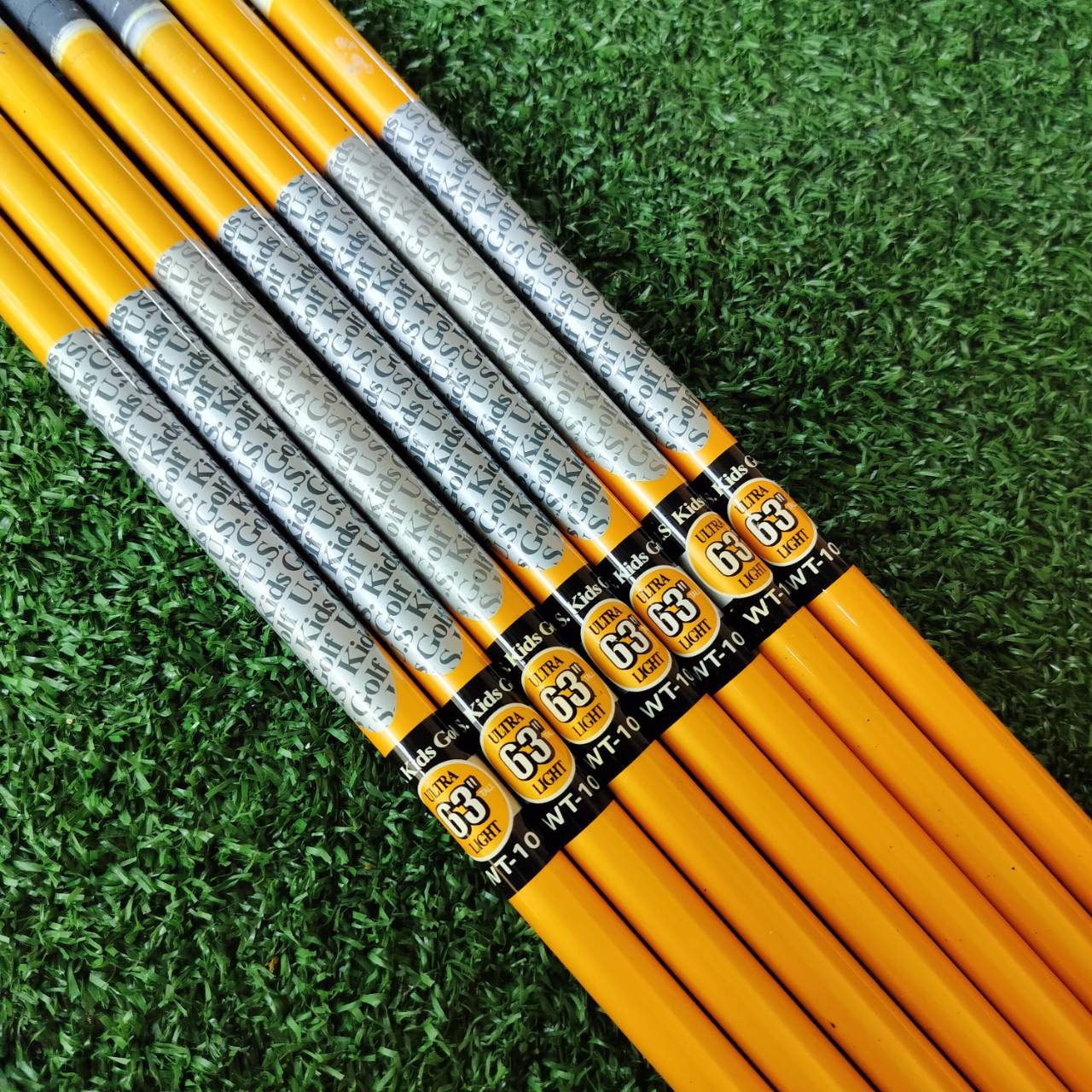 ก้านไม้กอล์ฟเด็กสำหรับใส่หัวไม้ ก้าน U.S.KIDS GOLF 63" ULTRA LIGHT WT-10 ความยาวก้าน 39.5 นิ้ว สำหรับน้องที่มีความสูง 160 - 168 เซนติเมตร ก้านไม้กอล์ฟพรีเมี่ยมมือหนึ่ง ของแท้ By NakaraLuxurious