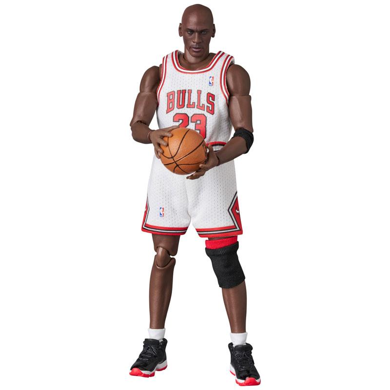 [สั่งจอง] MAFEX No.255 Michael Jordan (Chicago Bulls HOME)