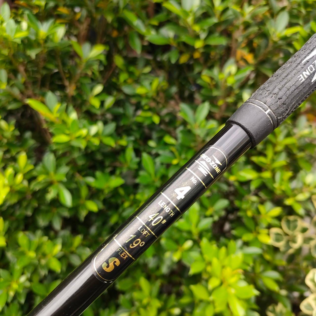 HYBRID 4 RED-ZONE องศา 19 ก้าน SPECIAL TUNE FLEX S ตัวตีดี เสียงเชี๊ยะ ตีแม่นธงมาก แต่ลอยเยอะครับ จัดราคาพิเศษเลย!!!