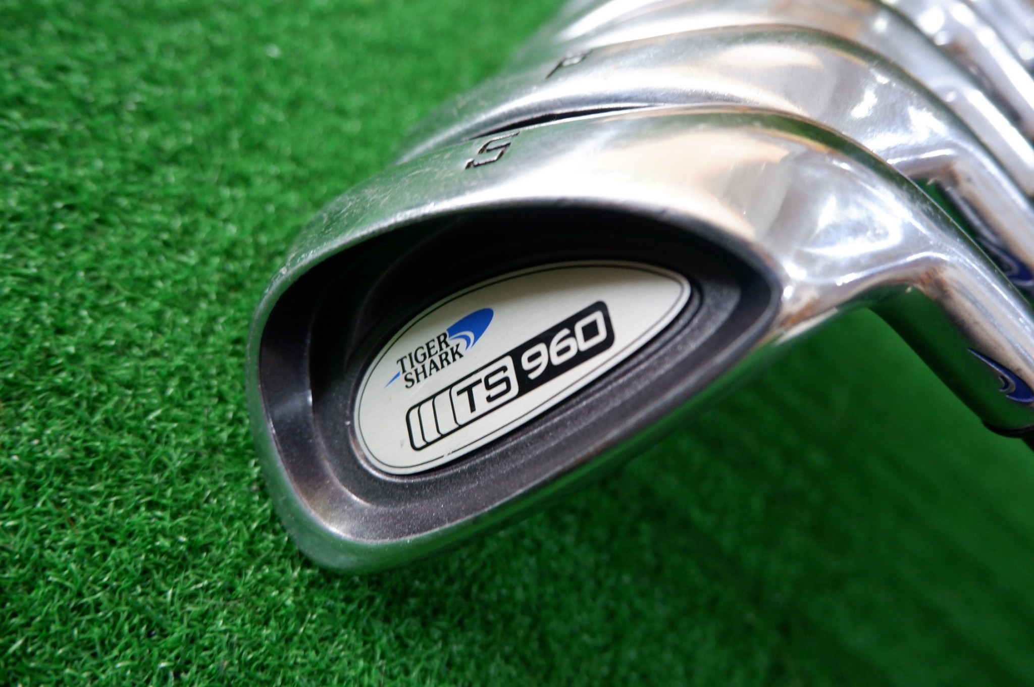 IRON SET TIGER SHARK TS960 ไม้กอล์ฟ สำหรับ ผู้หญิง