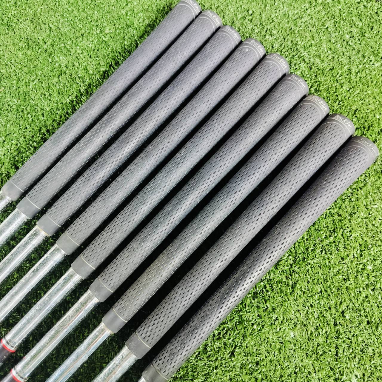ชุดเหล็ก Callaway S2H2 สุดคลาสสิค เป็นตัวต้นตำหรับ PAT PEN เอกสิทธิ์ ก้านชุดเหล็กแบบเสียบเจาะทะลุ สภาพสวยมาก เดิมทุกอย่าง ก้านเดิม มีเหล็ก 3 4 5 6 7 8 9 P S ได้ทั้งหมด 9 ชิ้น ไม้กอล์ฟพรีเมี่ยมมือสอง ของแท้ By NakaraLuxurious