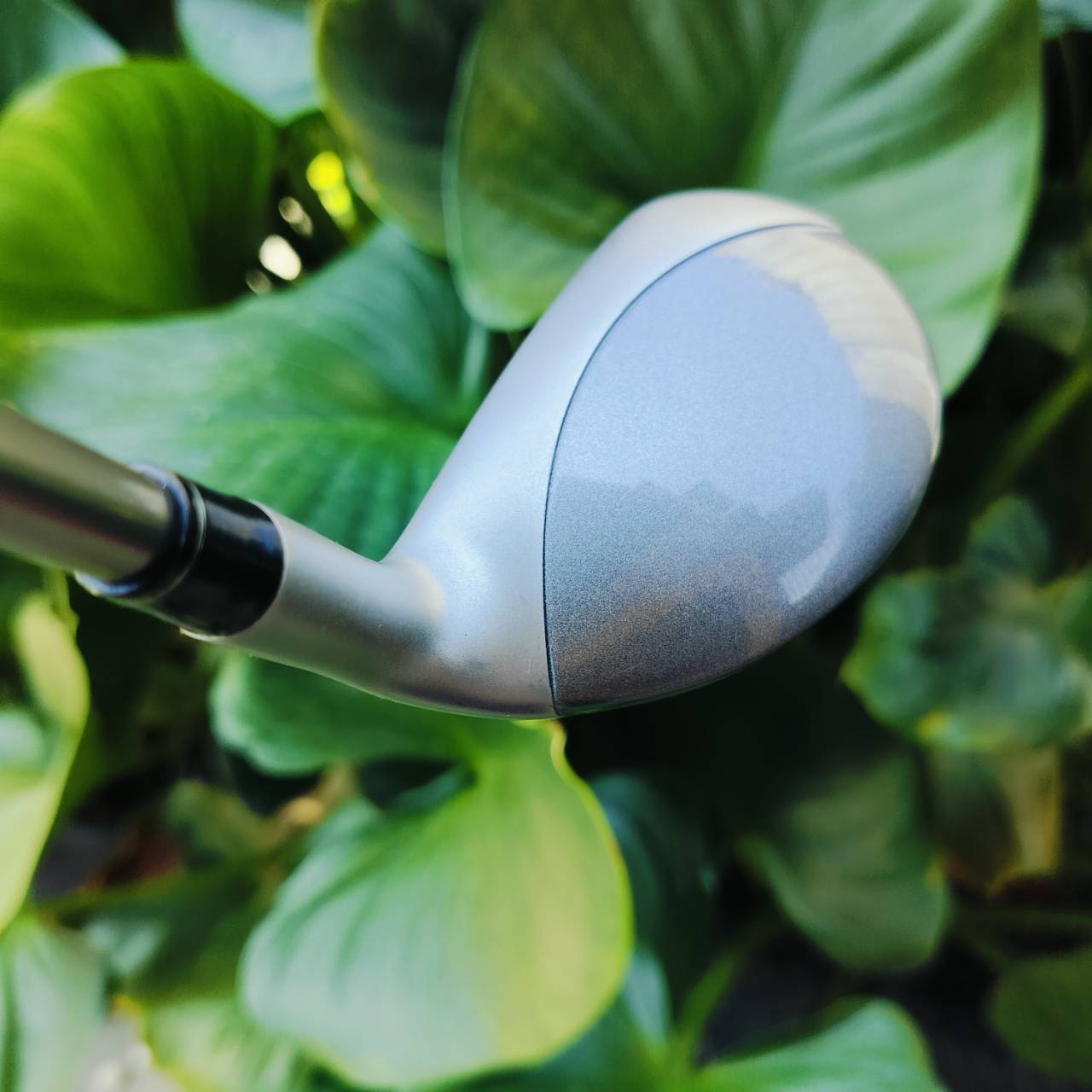 ** ไม้กอล์ฟผู้หญิง ** U5 Taylormade r7 Draw องศา 25 วางหมุดน้ำหนักไว้ช่วยคุณผู้หญิง ที่มักตีเฟดออกขวาให้กลับมาตรง ชดเชยความผิดพลาดอย่างมาก ตีโดนง่ายมาก ไม้กอล์ฟพรีเมี่ยมมือสอง ของแท้ By NakaraLuxurious