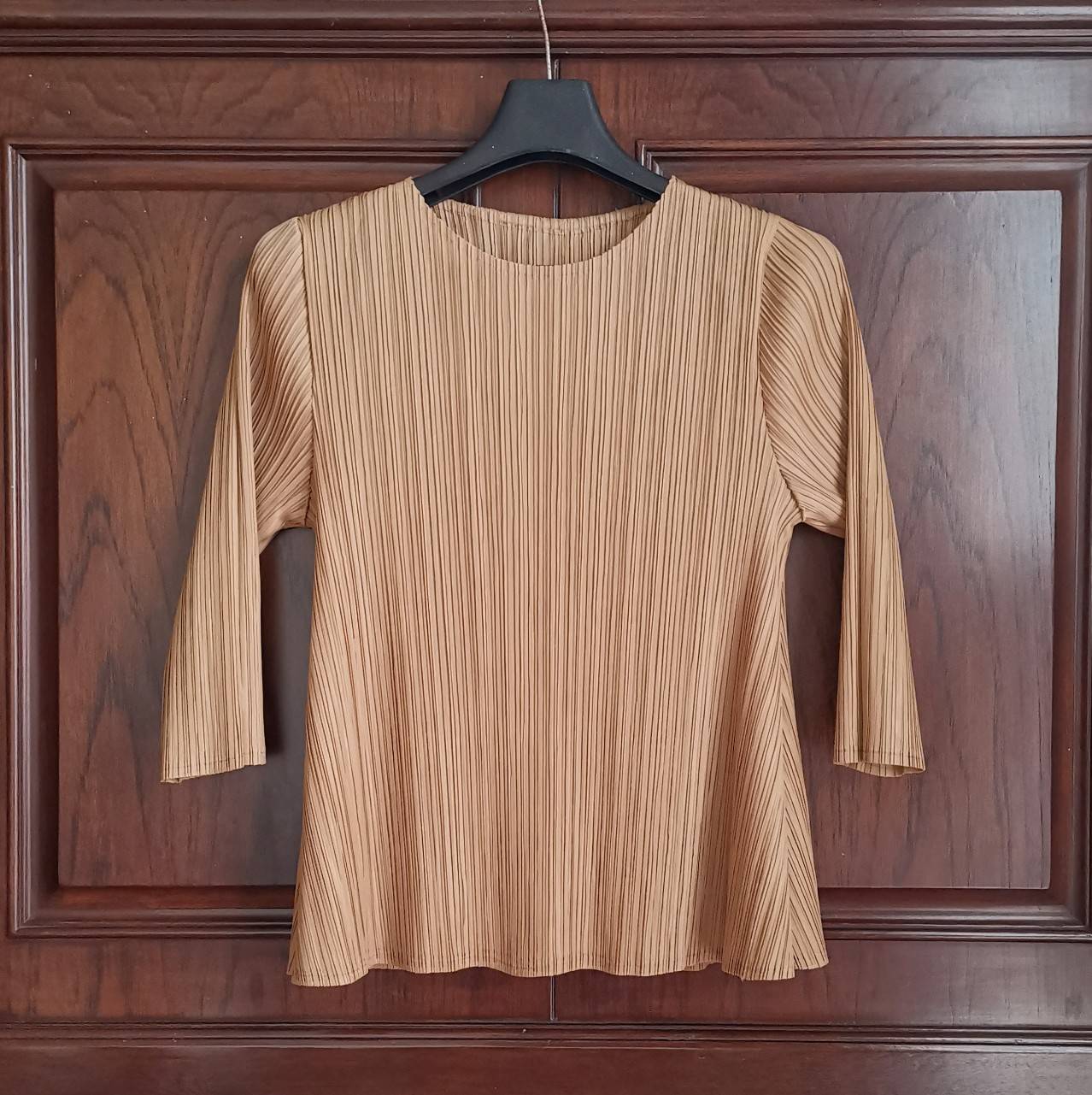 2MUAY รุ่น GJO7097 เสื้ออัดพลีทงานคุณภาพ FLARED PLEATED TOP สีดำ FREE SIZE