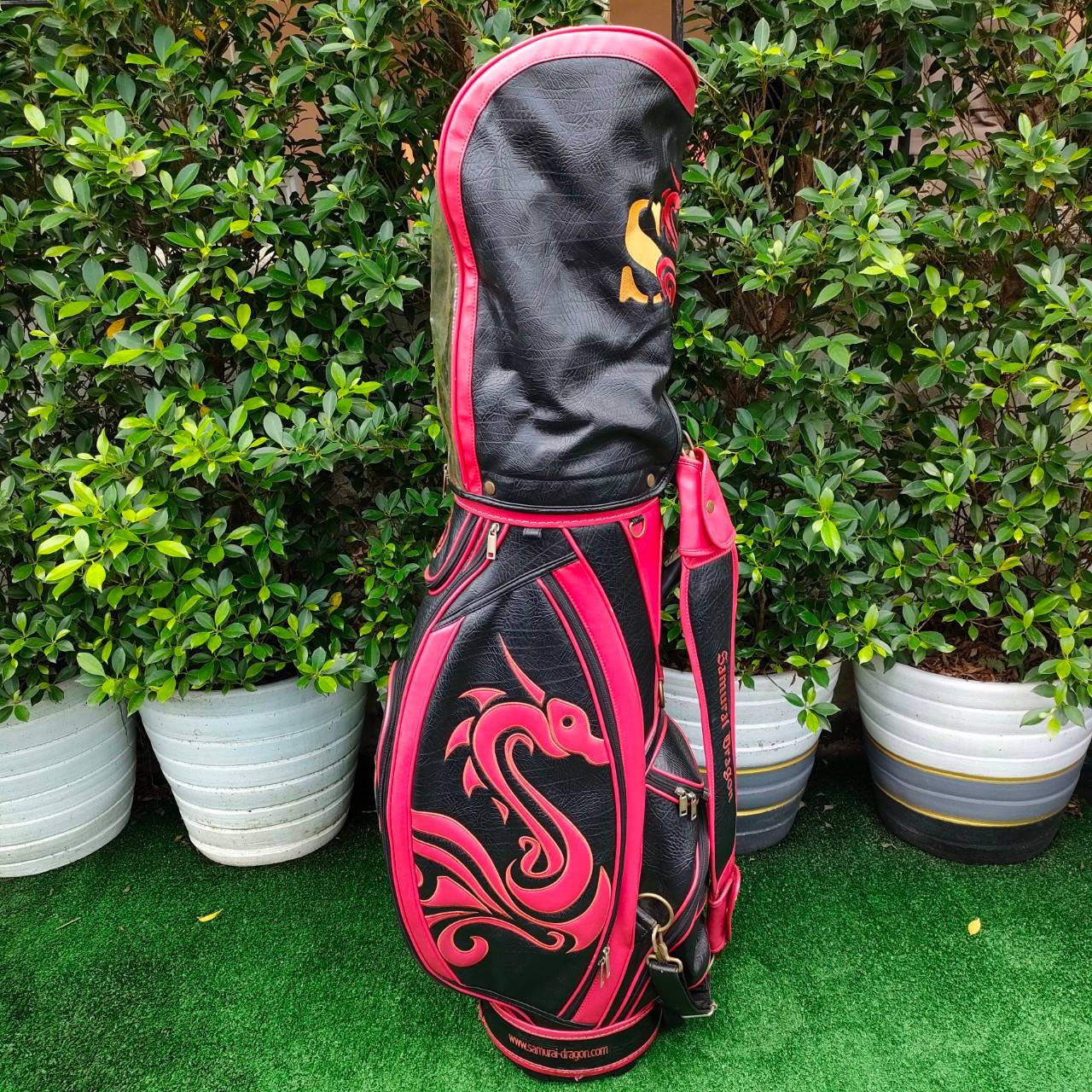 ถุงกอล์ฟ SAMURAI - DRAGON มือสอง **มีตำหนิ ถุงลอกนิดหน่อย**
