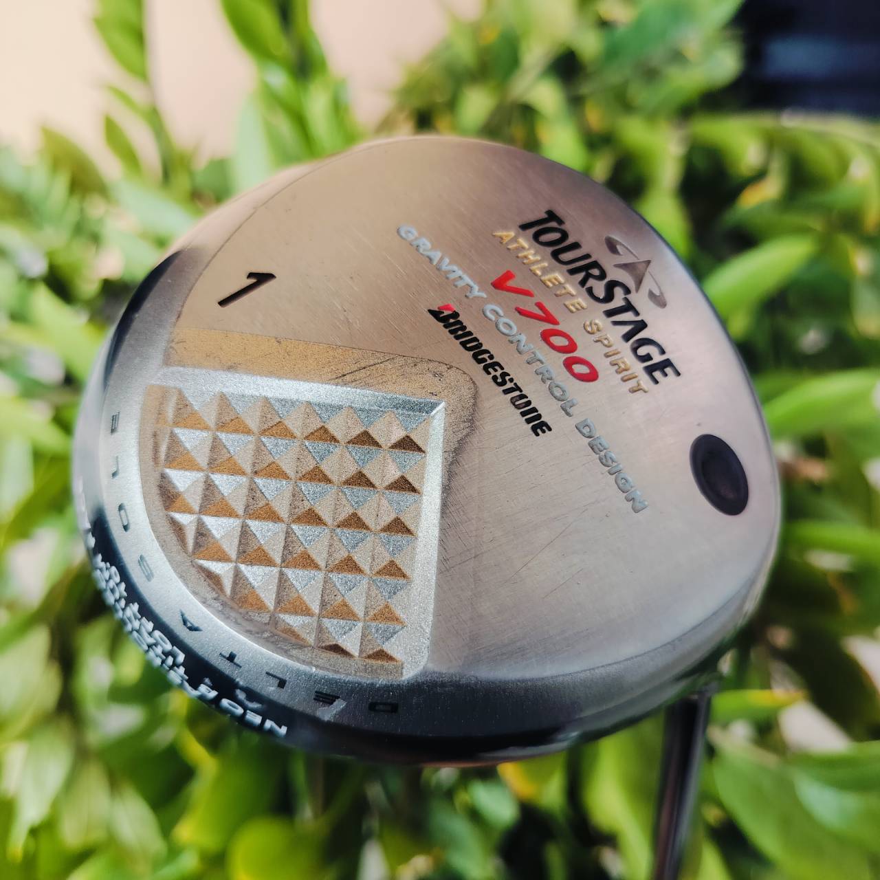 Driver TOURSTAGE V700 GRAVITY CONTROL DESIGN ไม้ญี่ปุ่น ตีง่ายๆ ชดเชยสูง ตีตรงค่ะ ก้านเดิมๆ 57 กรัม FLEX R ไม้กอล์ฟมือสอง ของแท้ BY NakaraLuxurious
