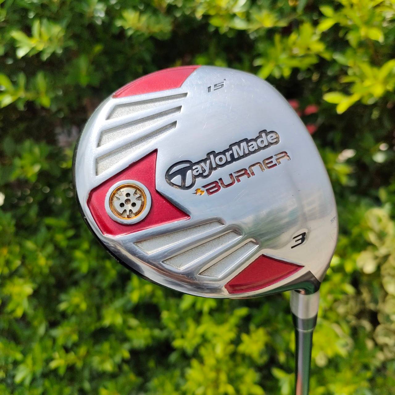 FW3 TAYLORMADE BURNER องศา 15 ก้าน RE*AX FLEX R กระดองเคฟล่า และ ดีไซน์ให้เป็นสามเหลี่ยม ตีง่ายและ ตีไกลมากๆ เสียงเพราะมาก ไม้กอล์ฟมือสอง ของแท้ BY NakaraLuxurious